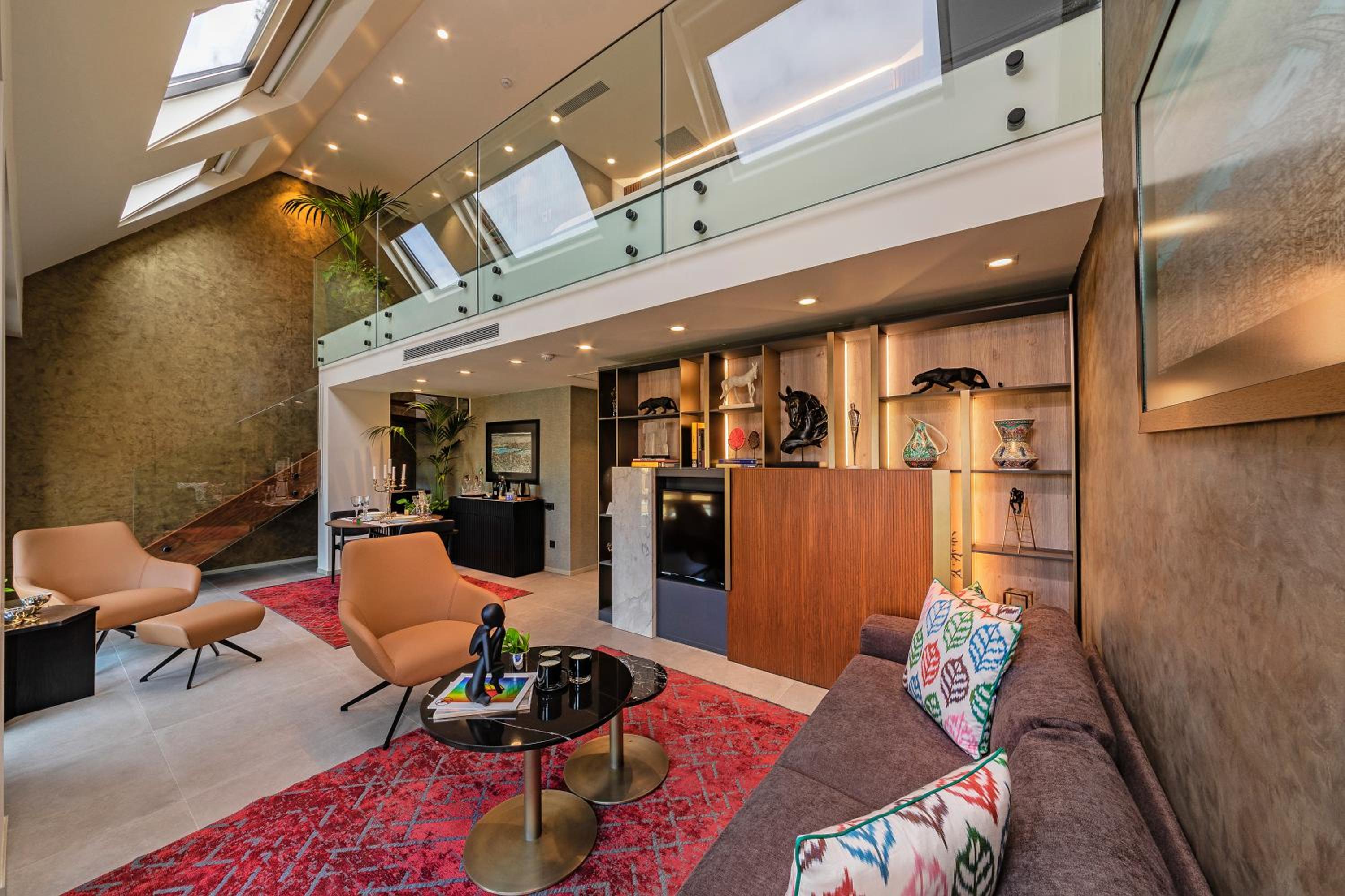 Executive Suite photo 1