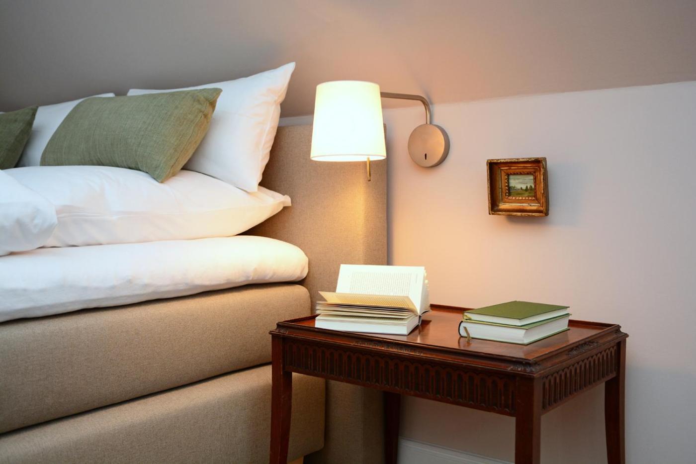 Superior Double - or Twin Room with air conditioner - Photo 4