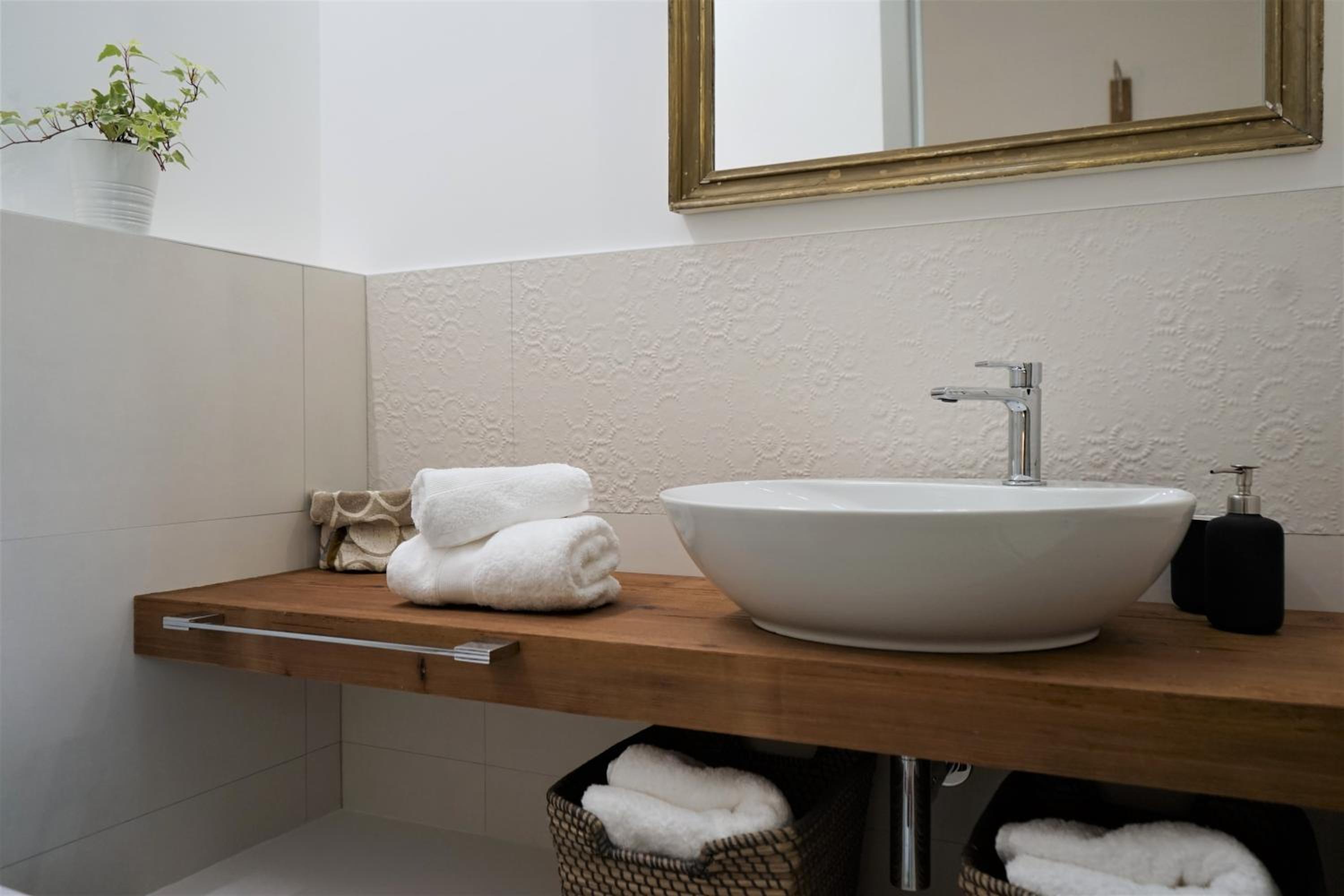 Double or Twin Room with Private Bathroom