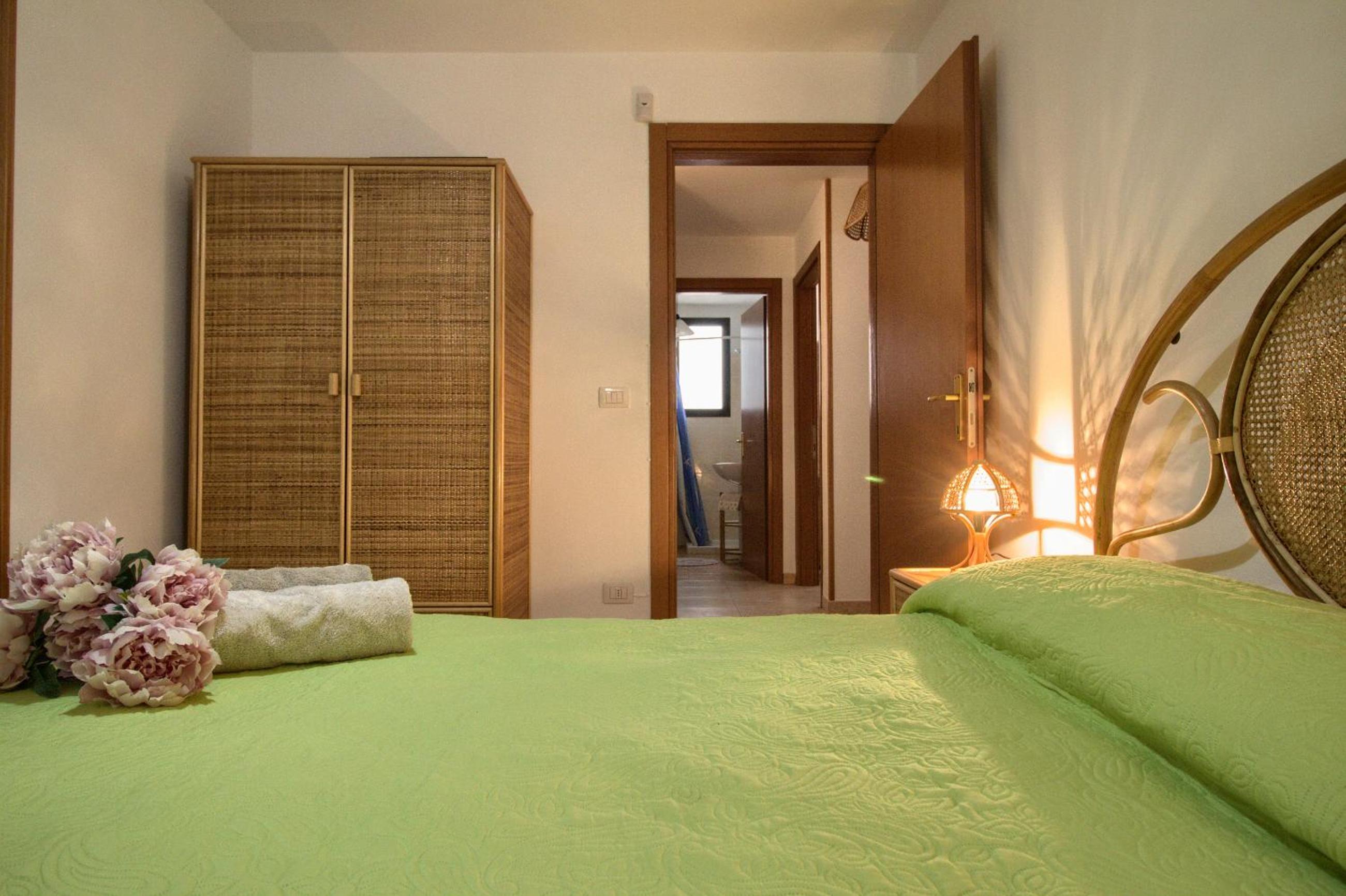 Three-Bedroom House photo 3