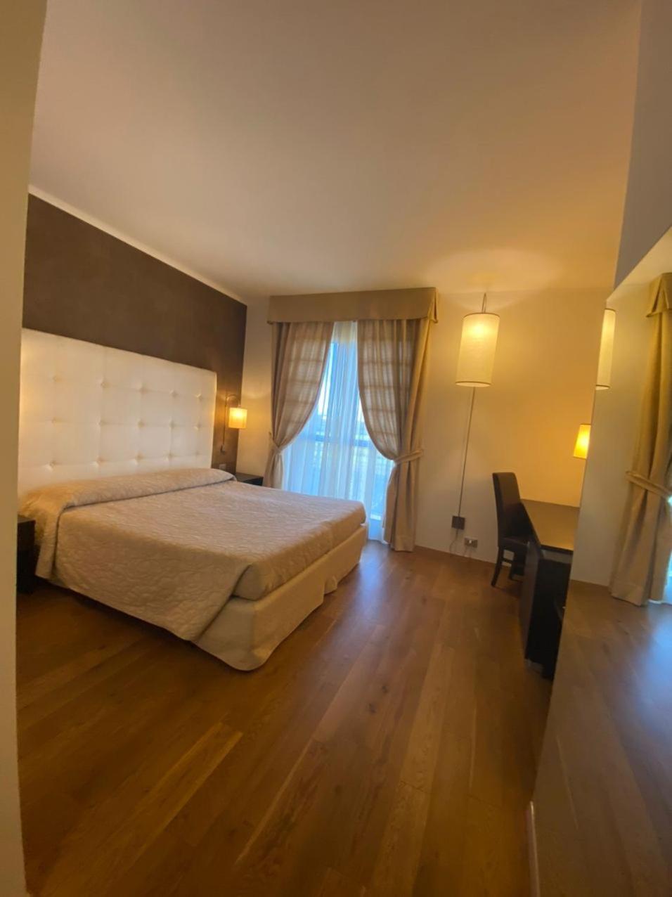 Superior Double or Twin Room - Photo 1