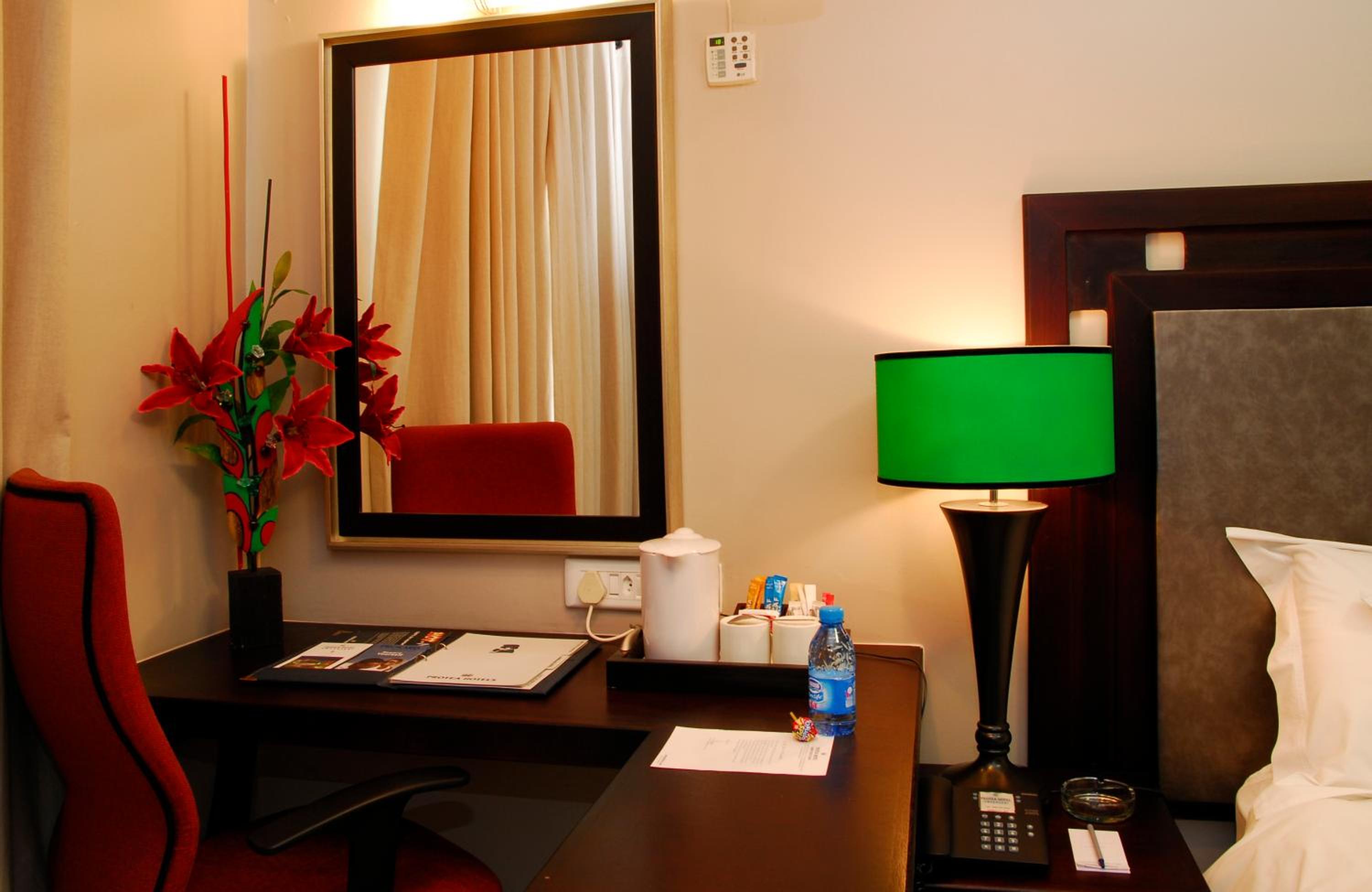 Honeymoon Room photo 2