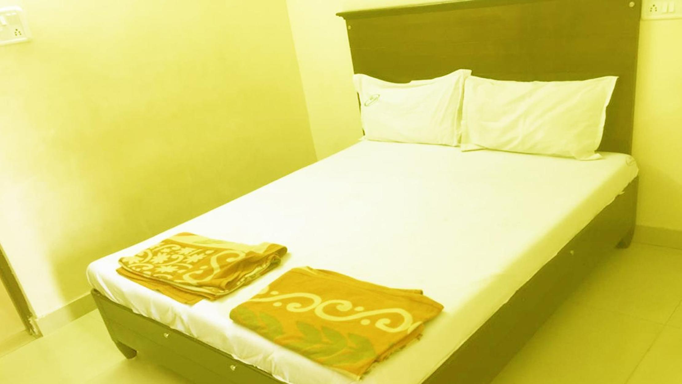 Standard Double Room - Photo 2