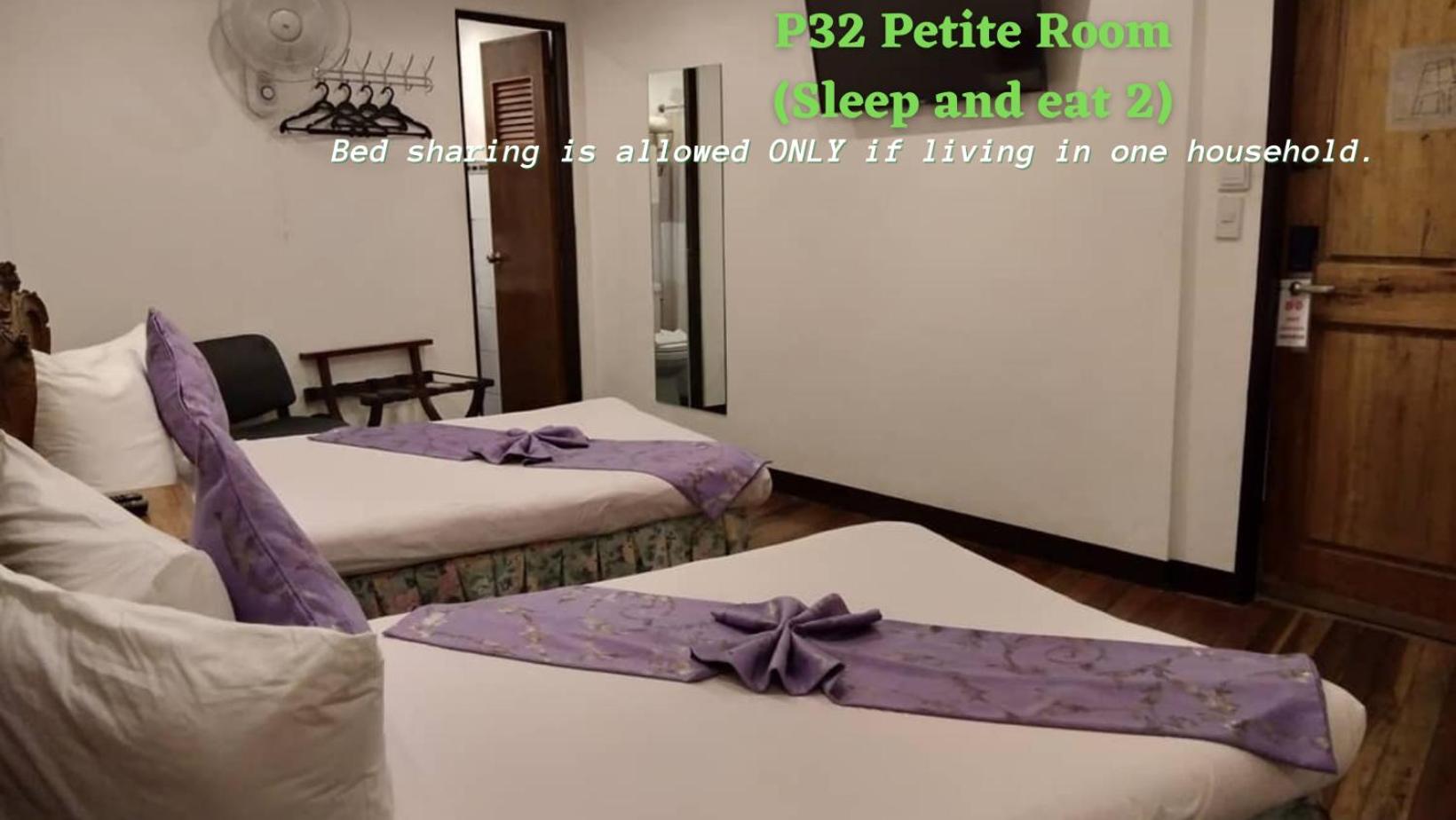 P32 Petite Twin Room