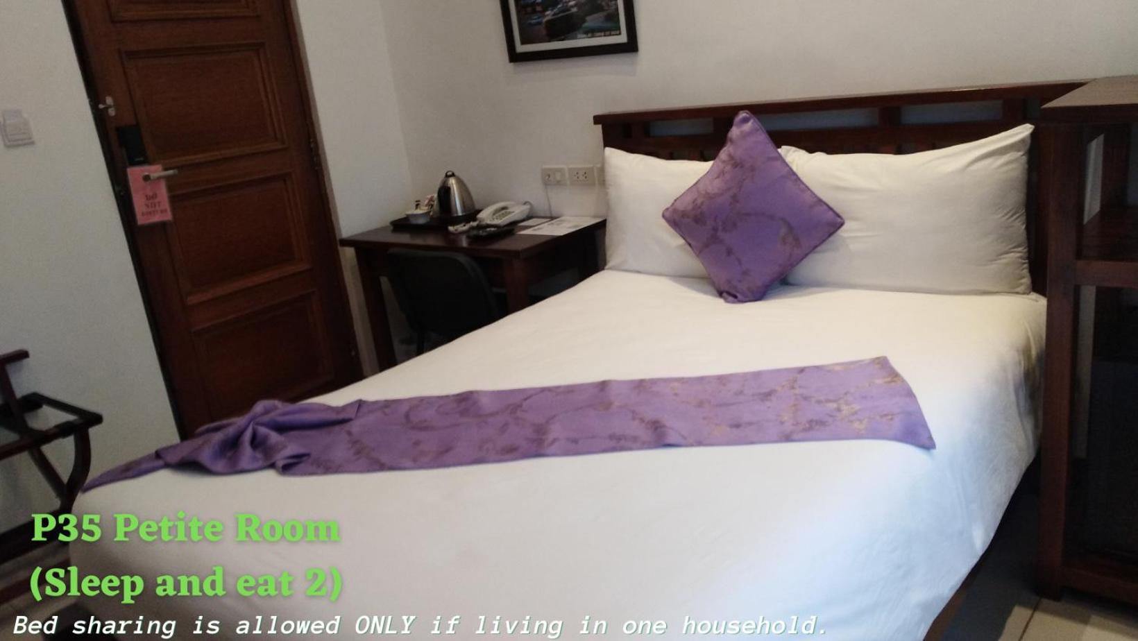 P35 Petite Double Room