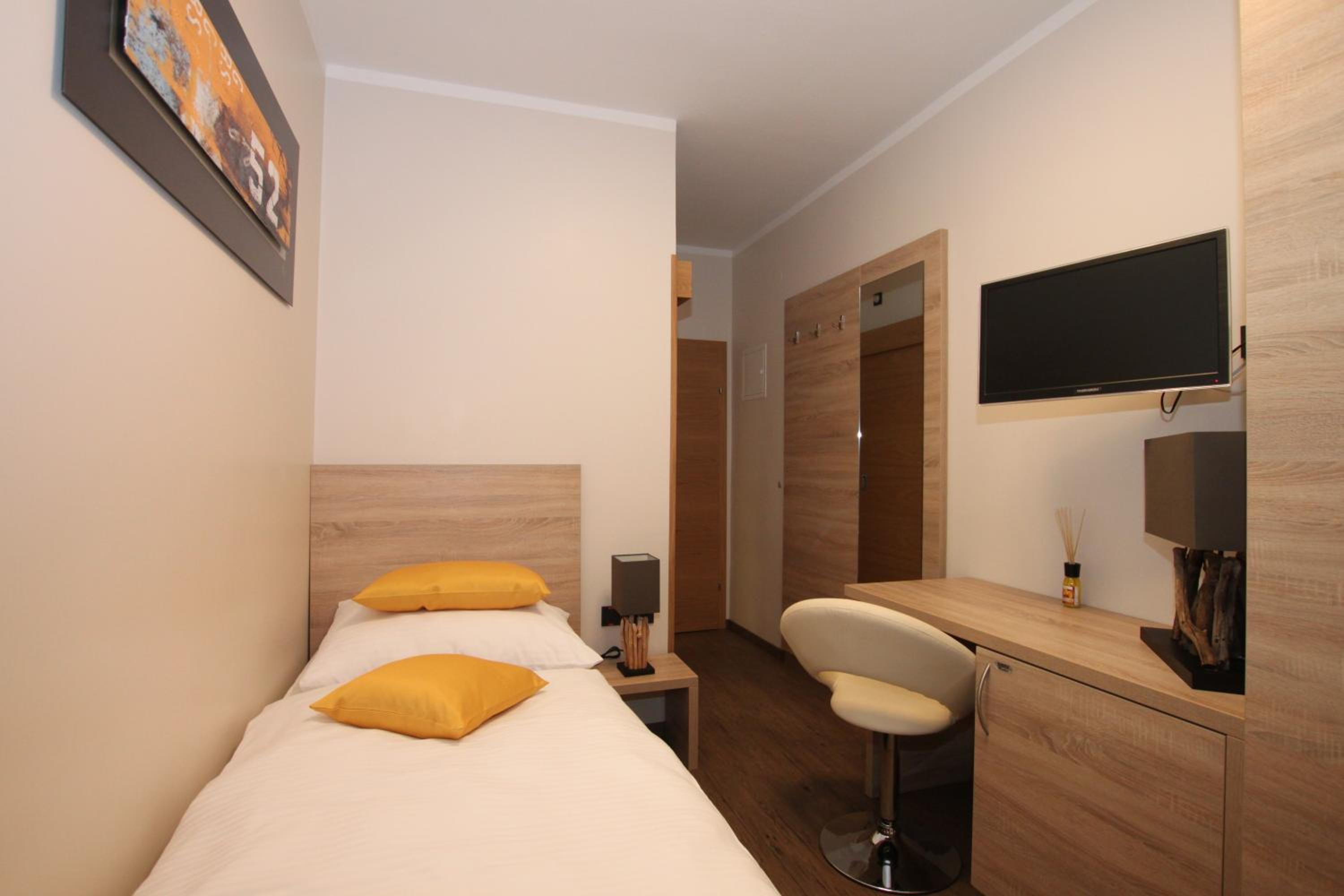 Single Room photo 1