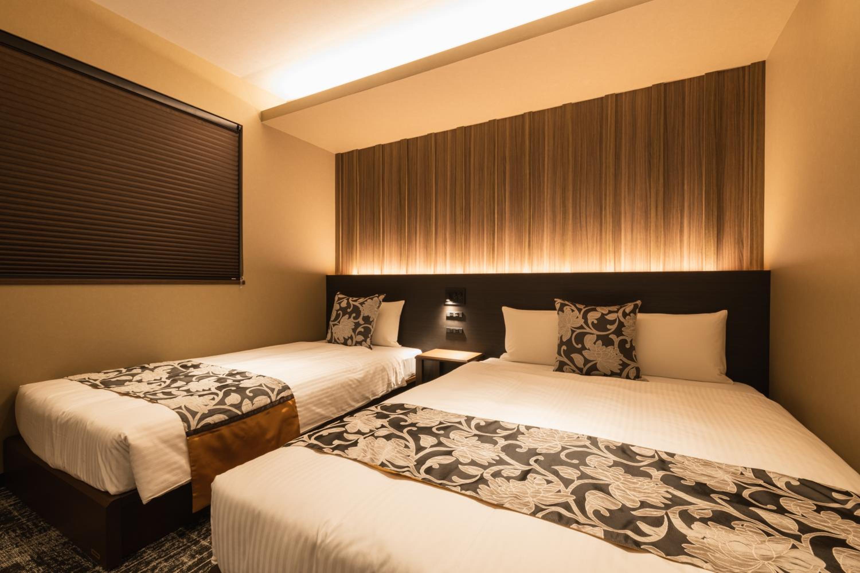 Suite - Photo 5
