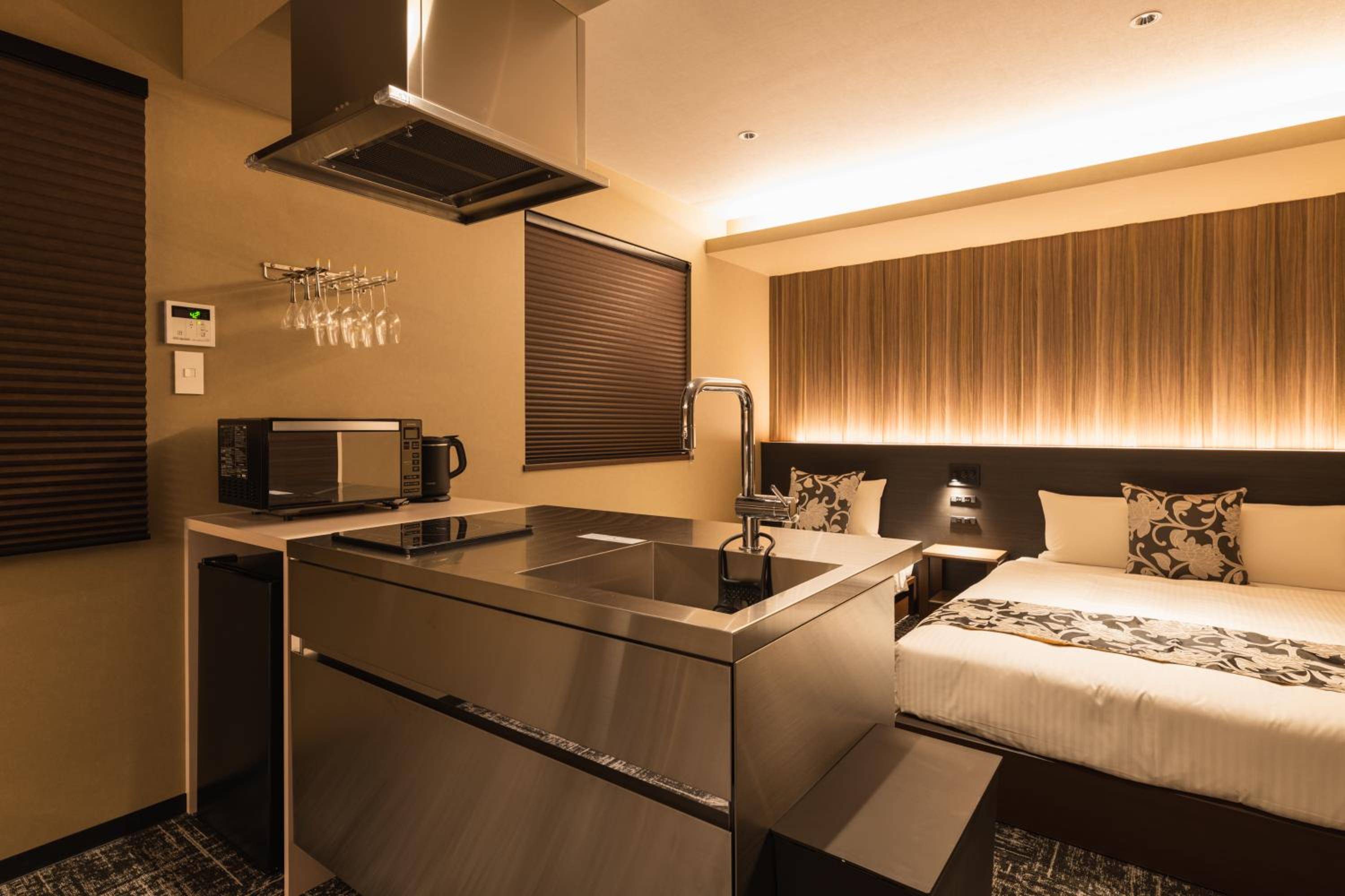 Suite - Photo 6