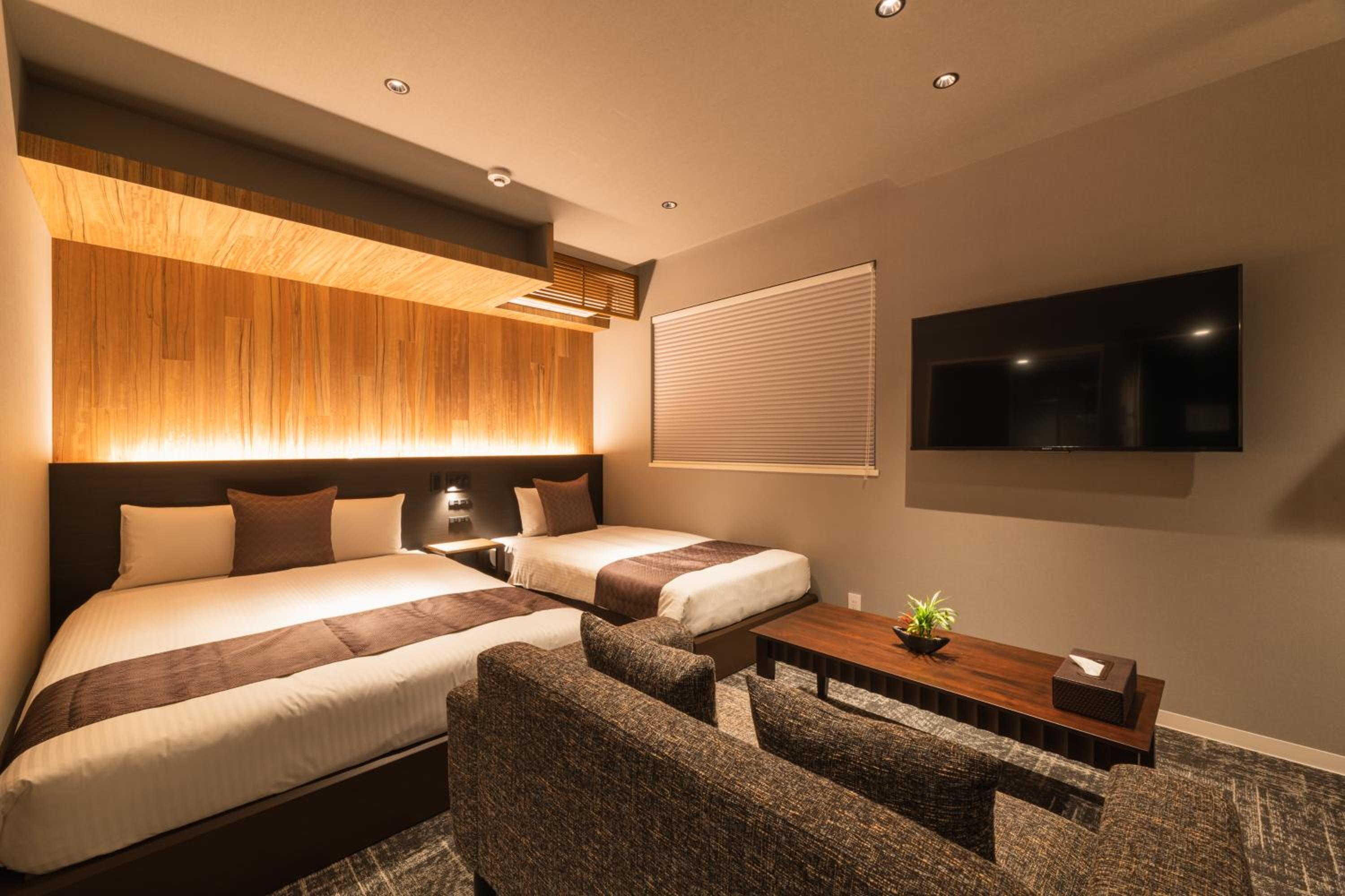 Standard Double Room - Photo 9