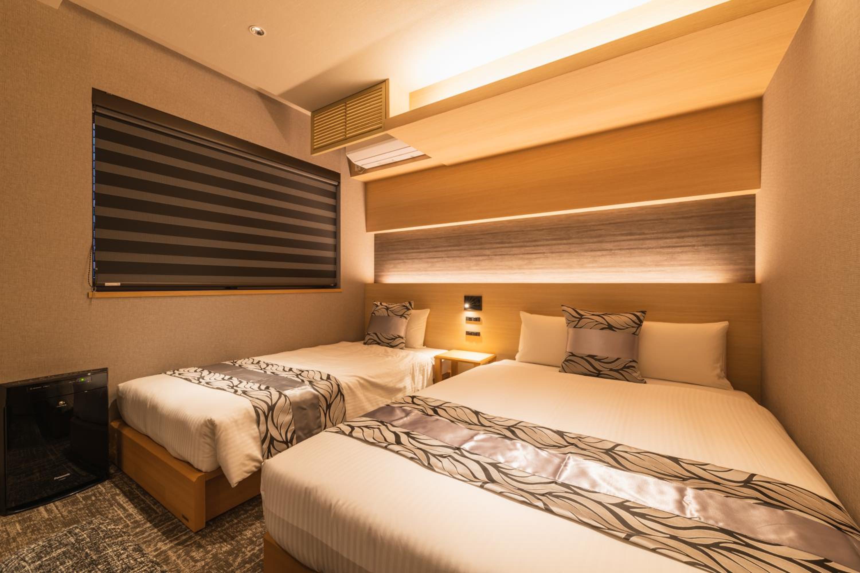 Standard Double Room - Photo 12
