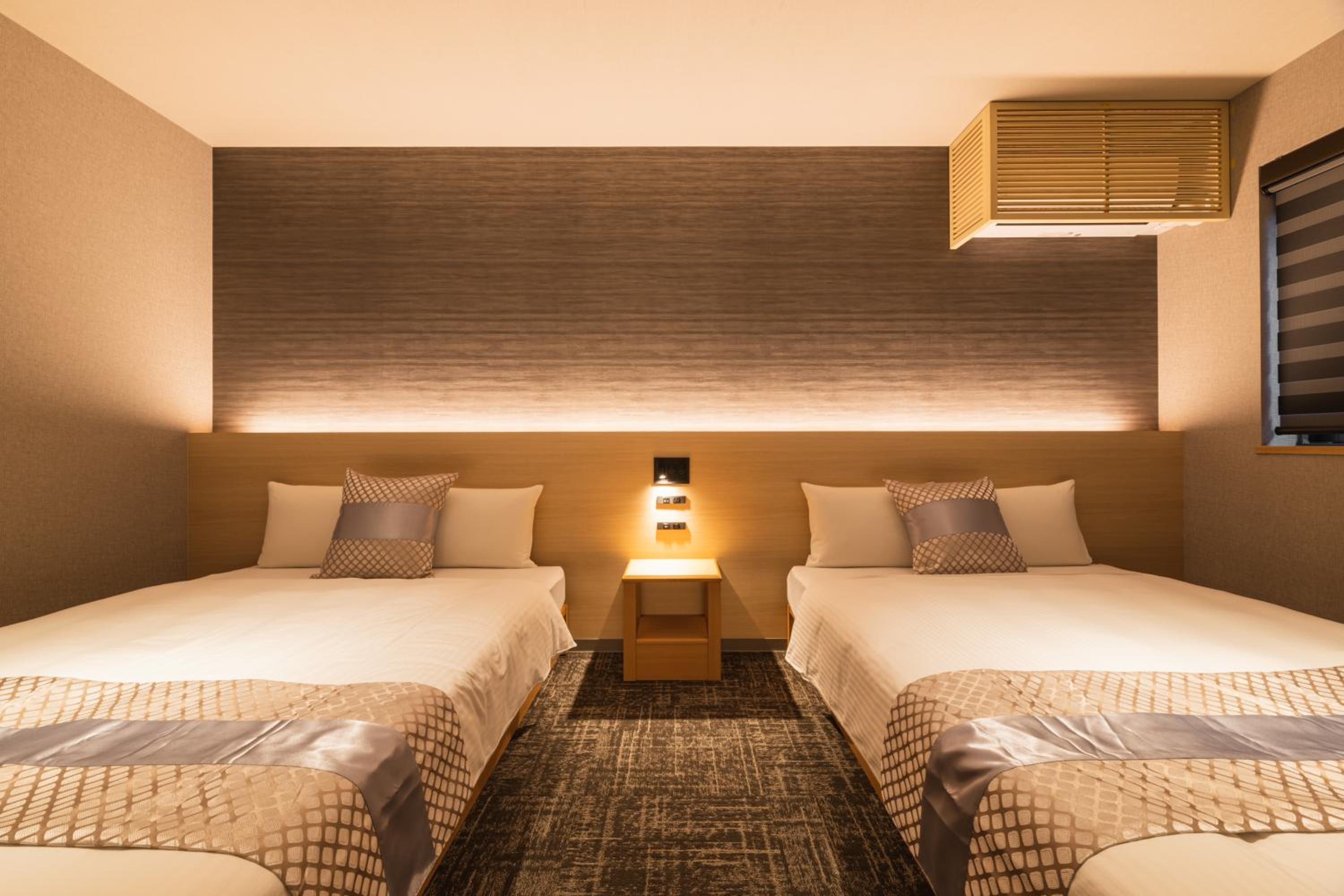 Executive Suite - Photo 5