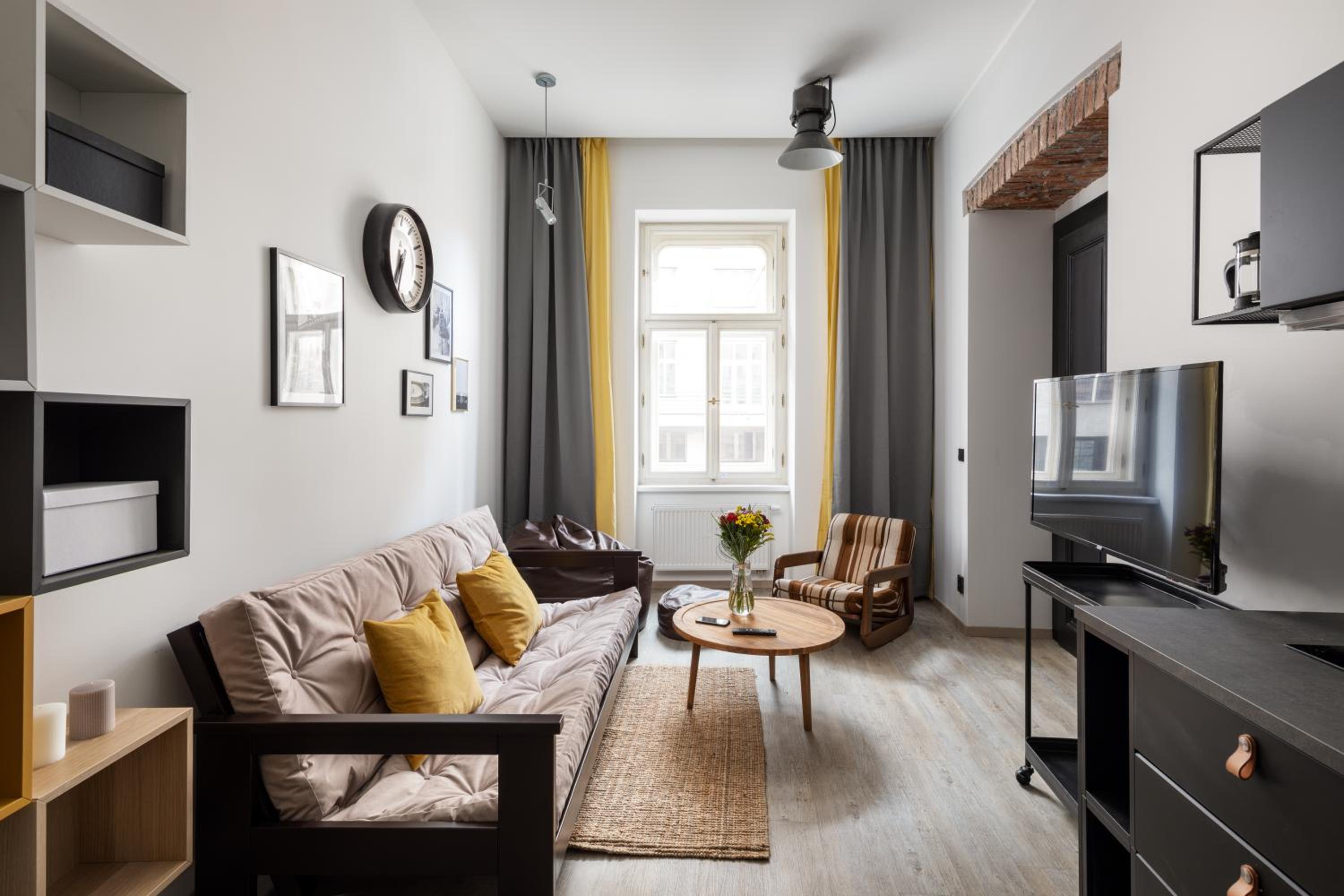 Deluxe Apartment