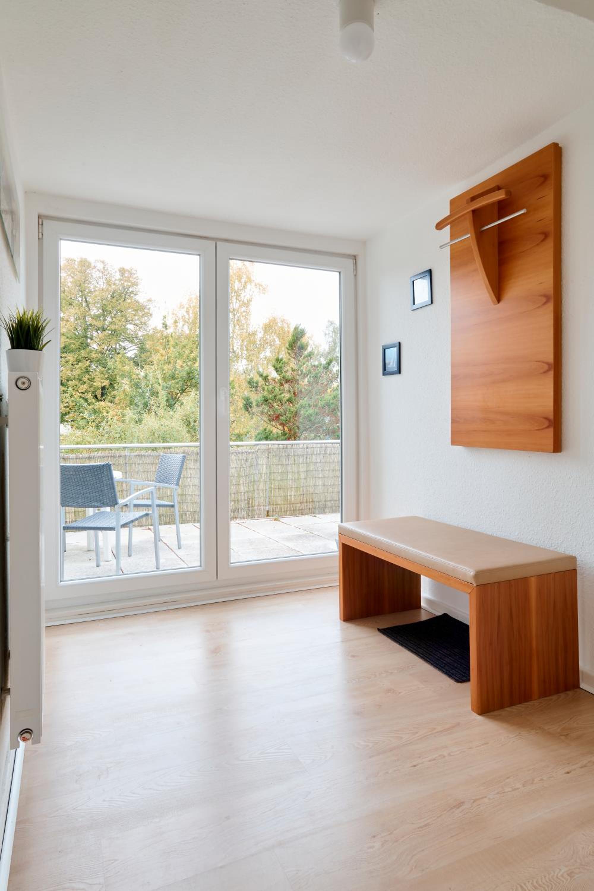 One-Bedroom Apartment - Photo 1