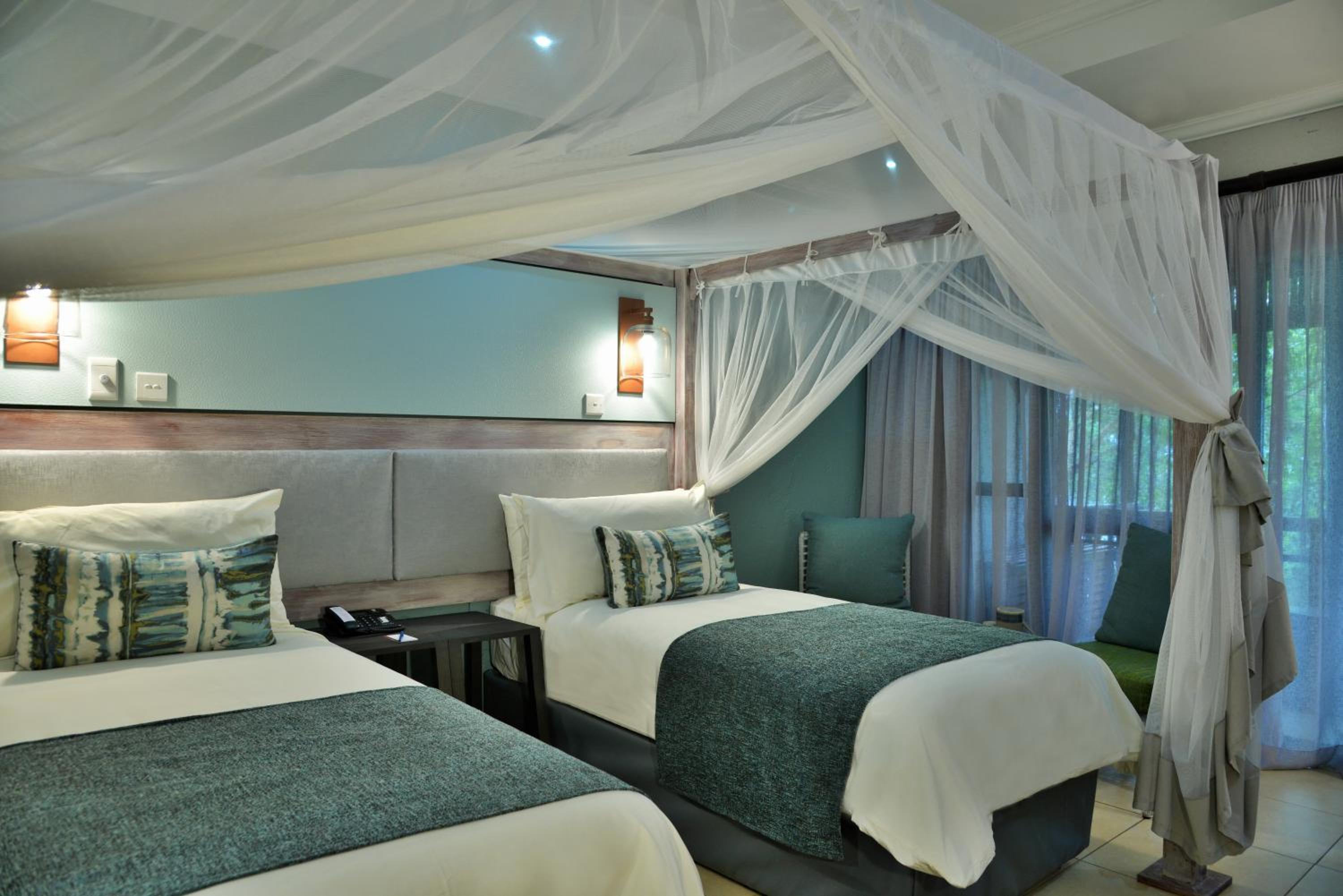 Standard Twin Room - Photo 1