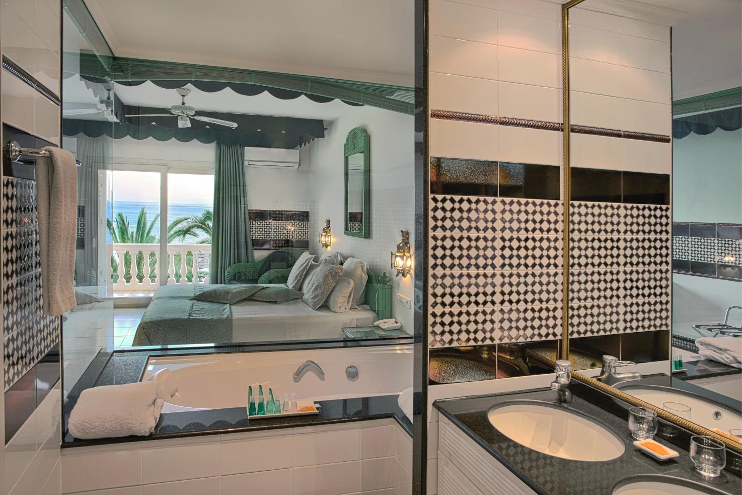 Junior Suite - Photo 9