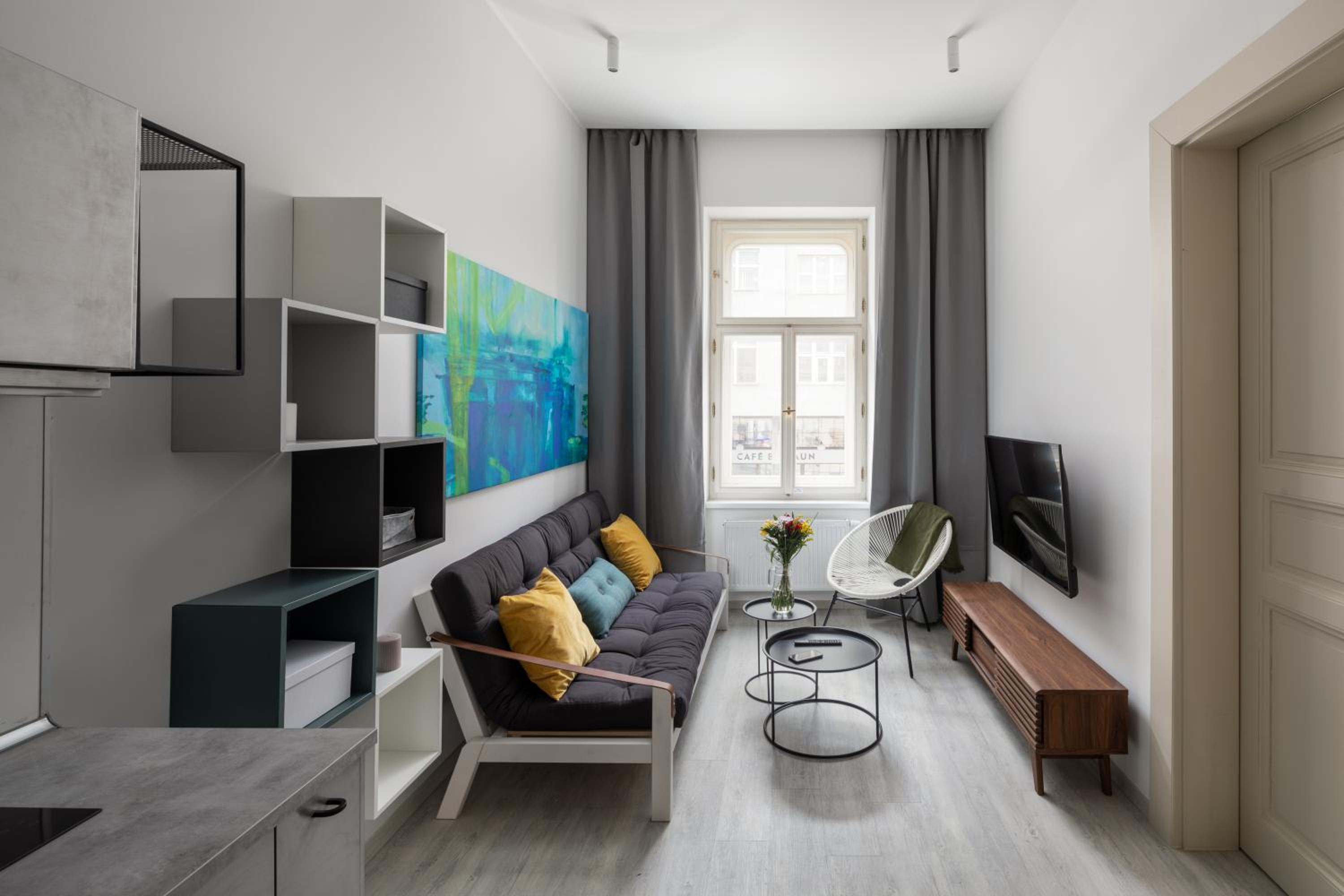 One-Bedroom Apartment