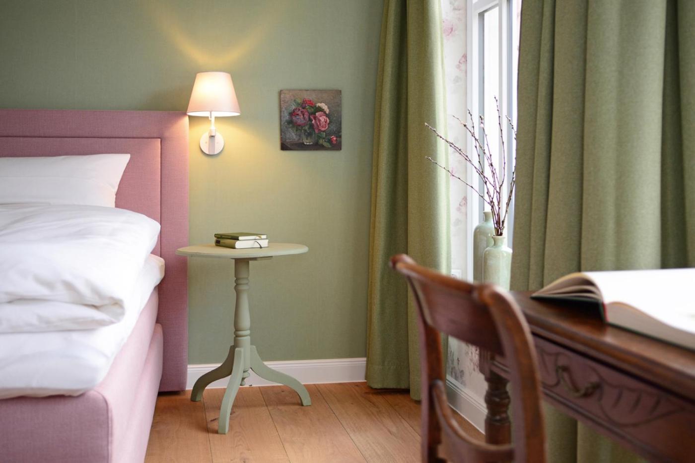 Deluxe Double Room with A/C - Photo 9