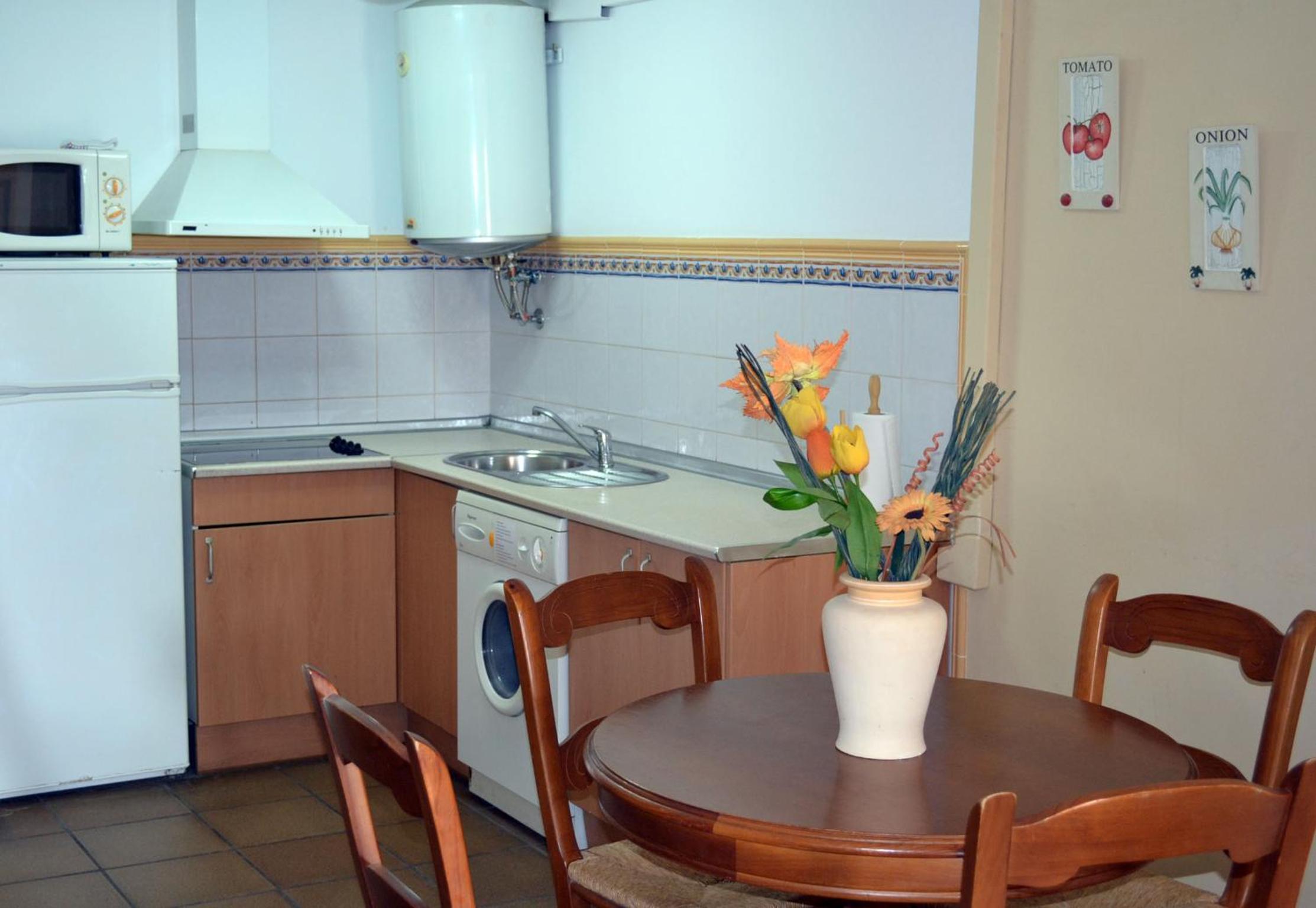 Two-Bedroom Apartment - Photo 4