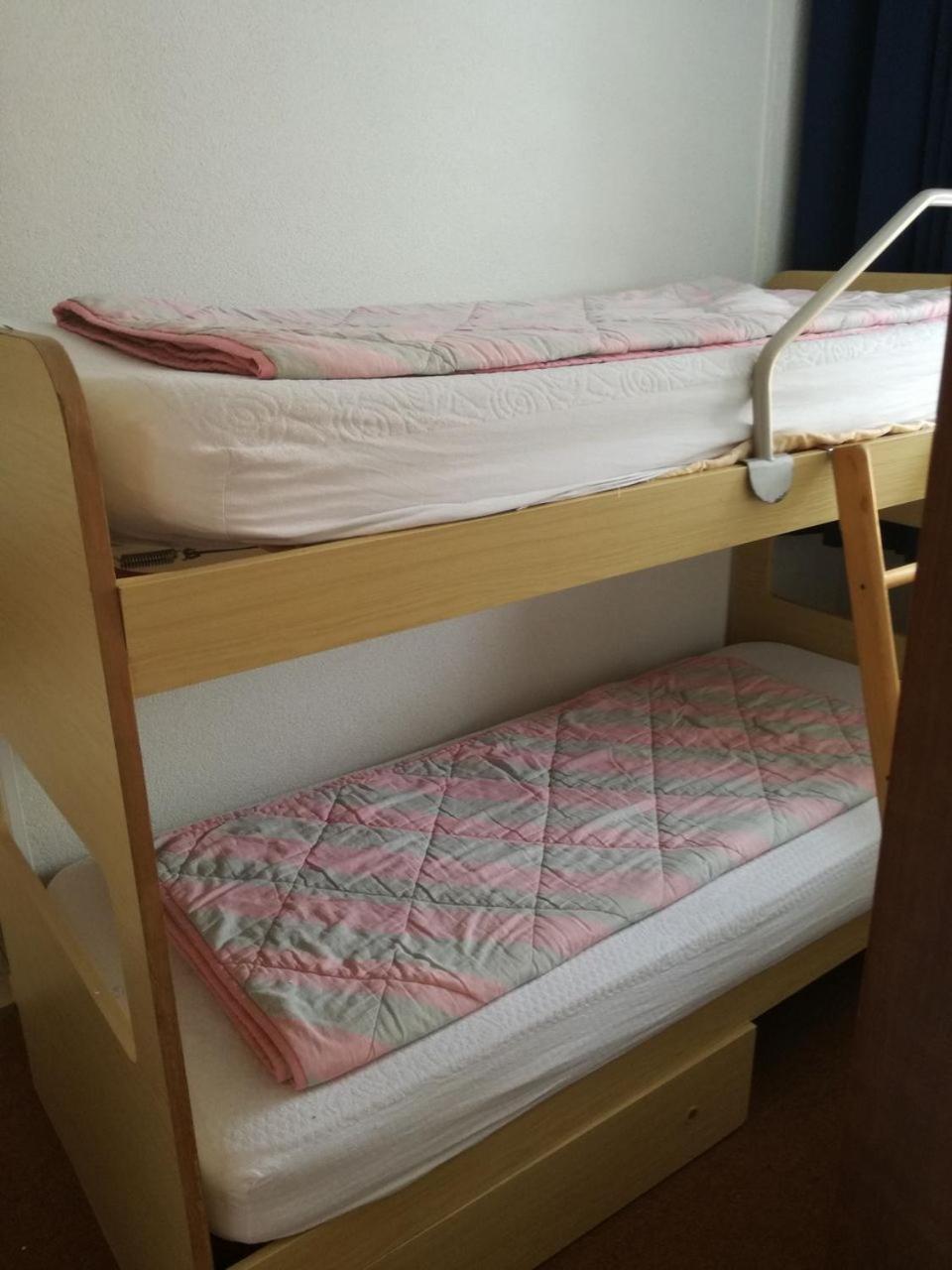 One-Bedroom Apartment (6 Adults) photo 2