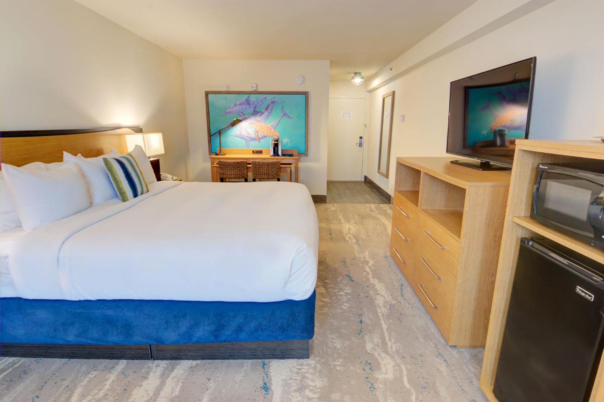 King Room with Pool View - Photo 1