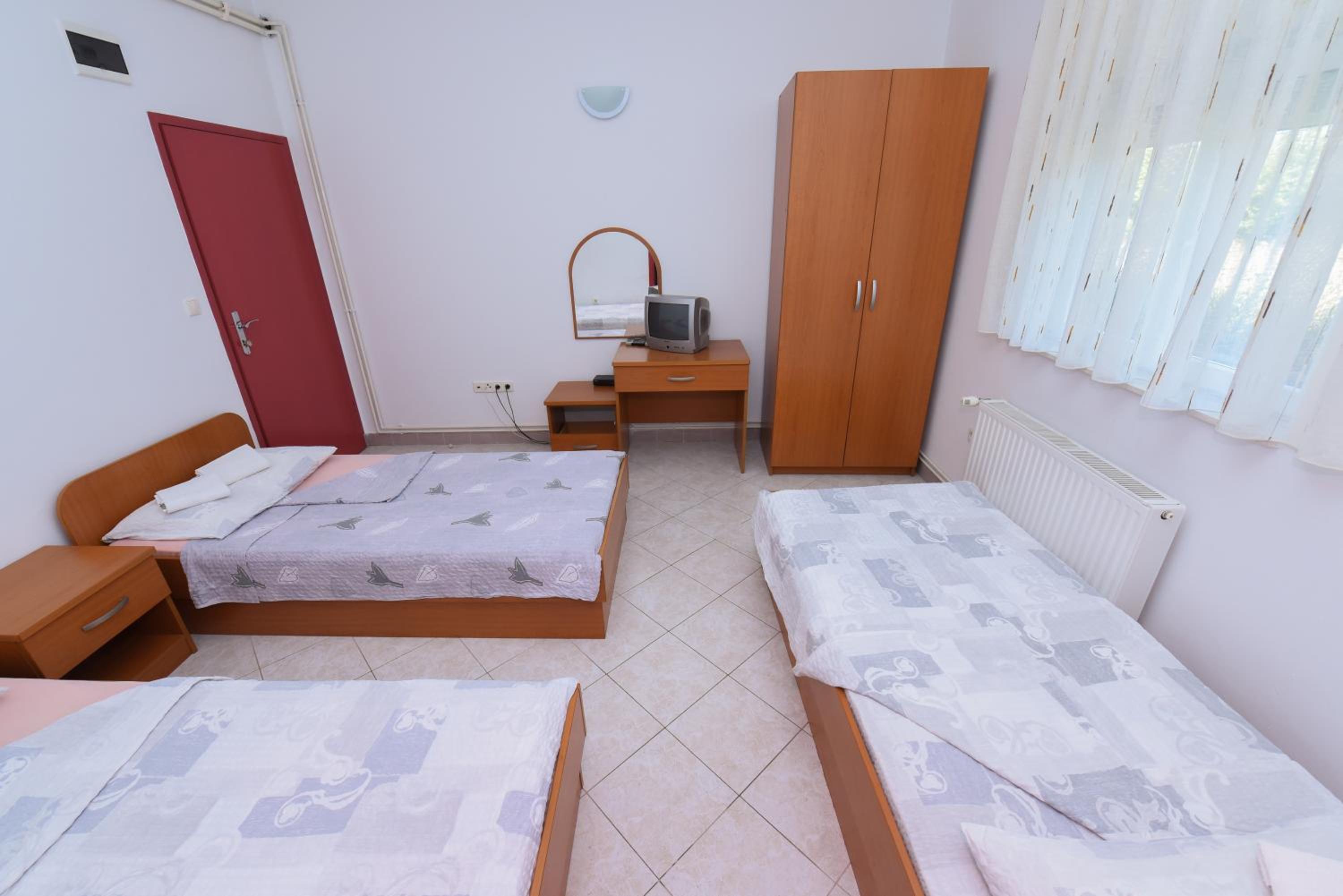 Triple Room - Photo 2