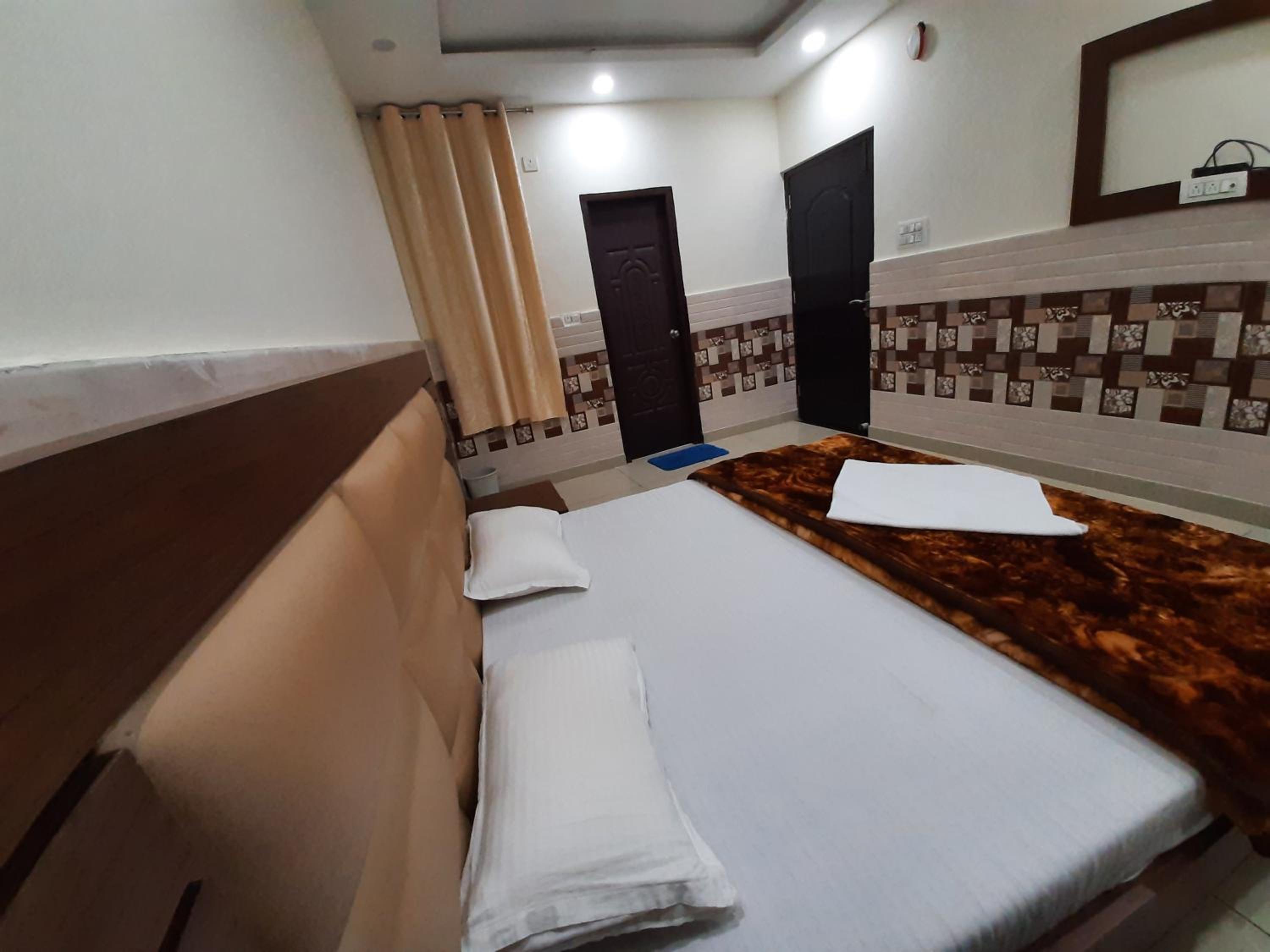 Deluxe Double Room - Photo 5