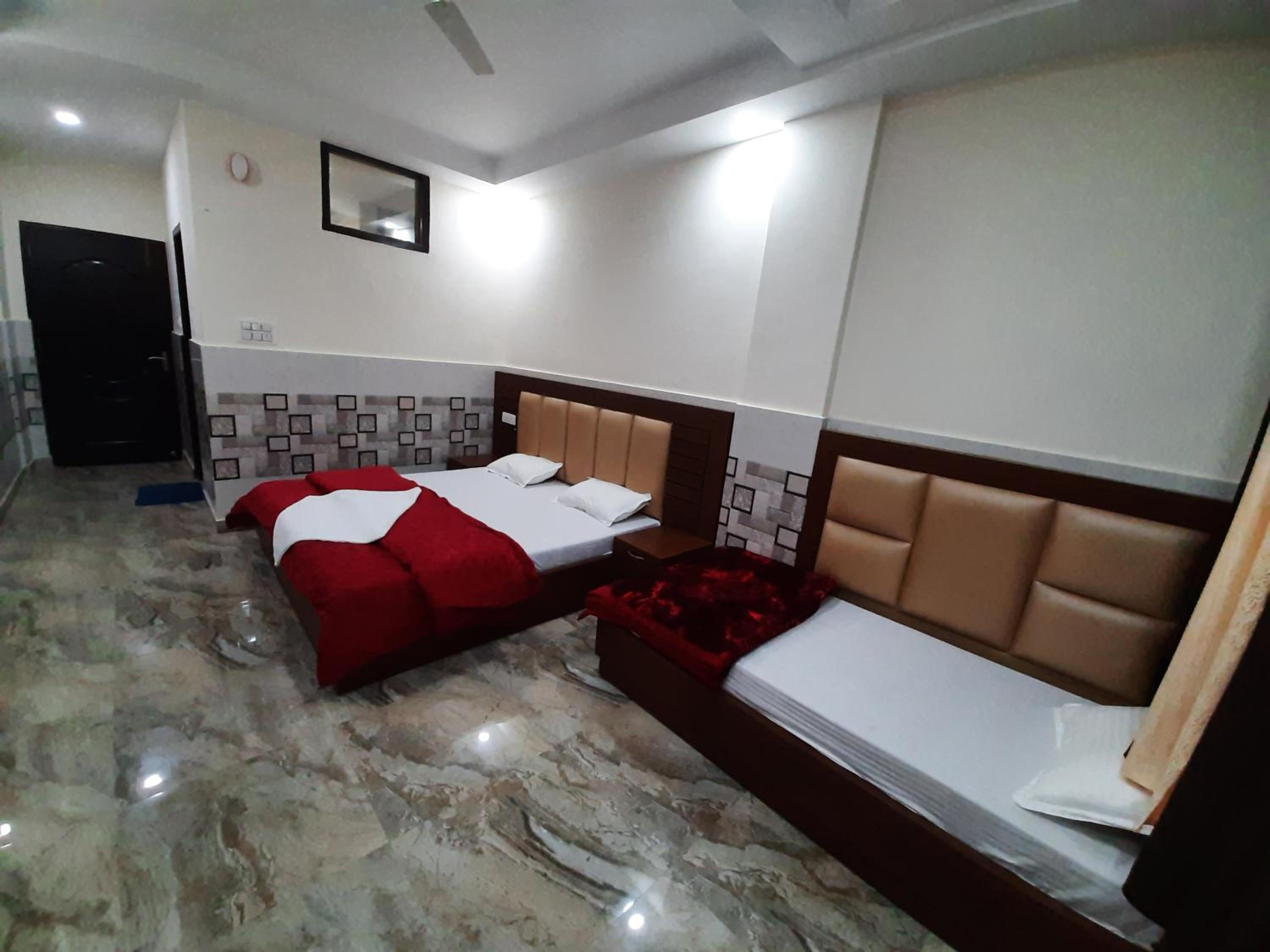 Deluxe Triple Room - Photo 1