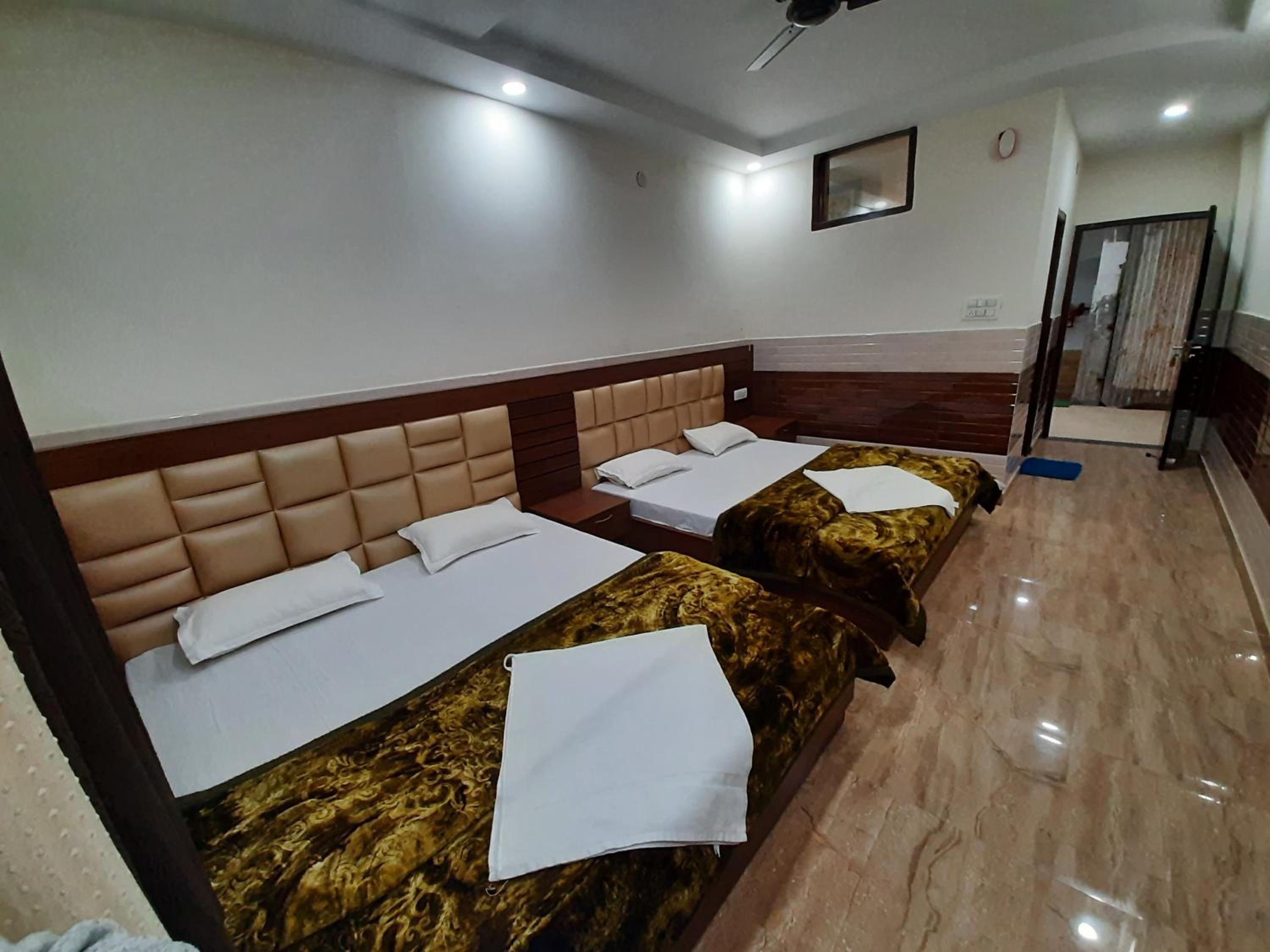 Deluxe Quadruple Room - Photo 4