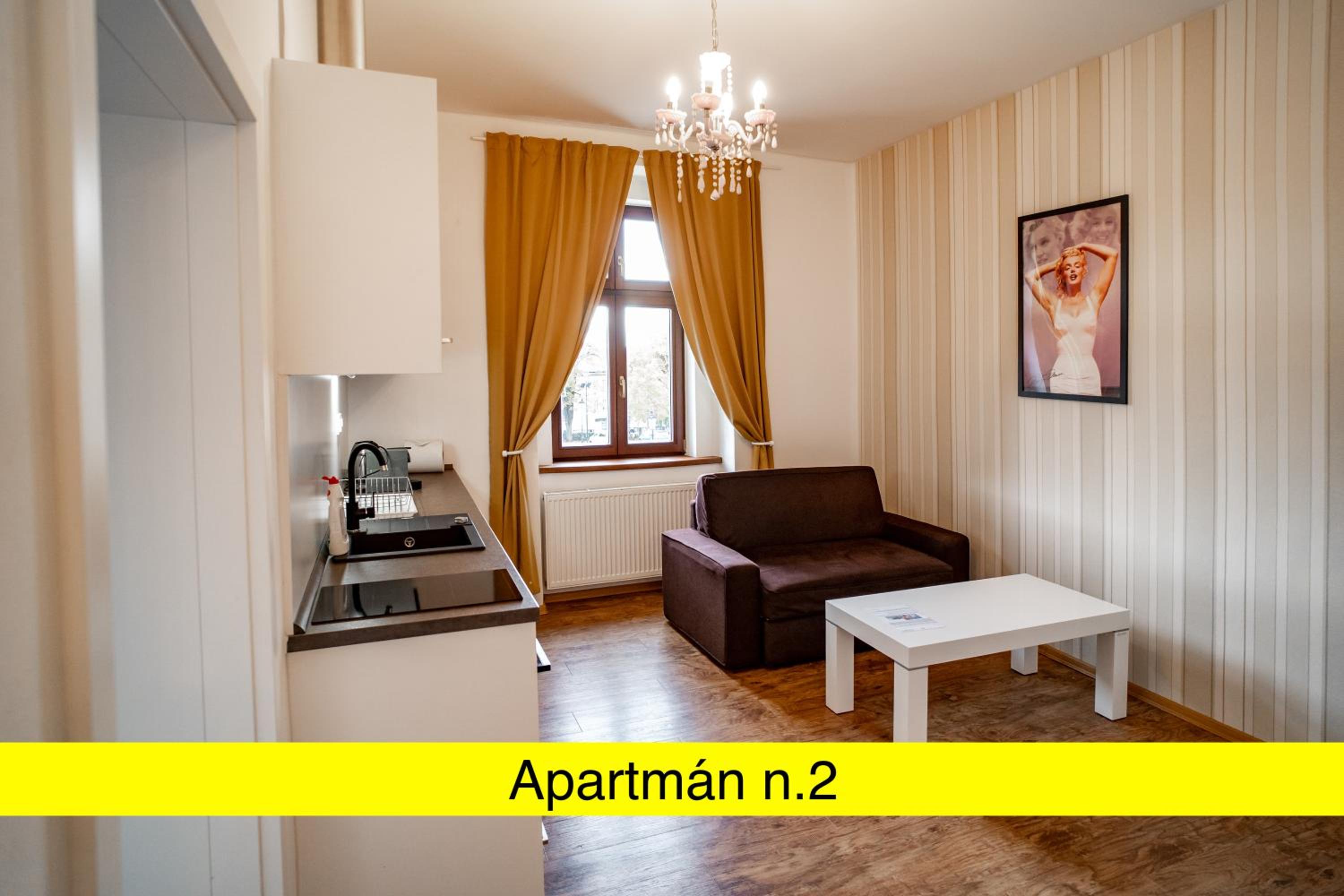 Apartment photo 2