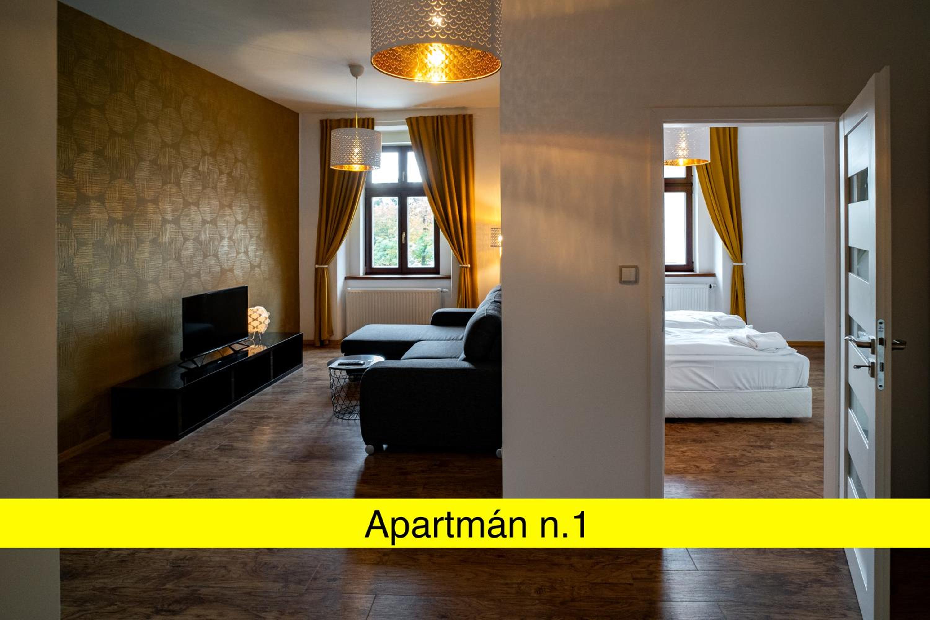 Apartment photo 2