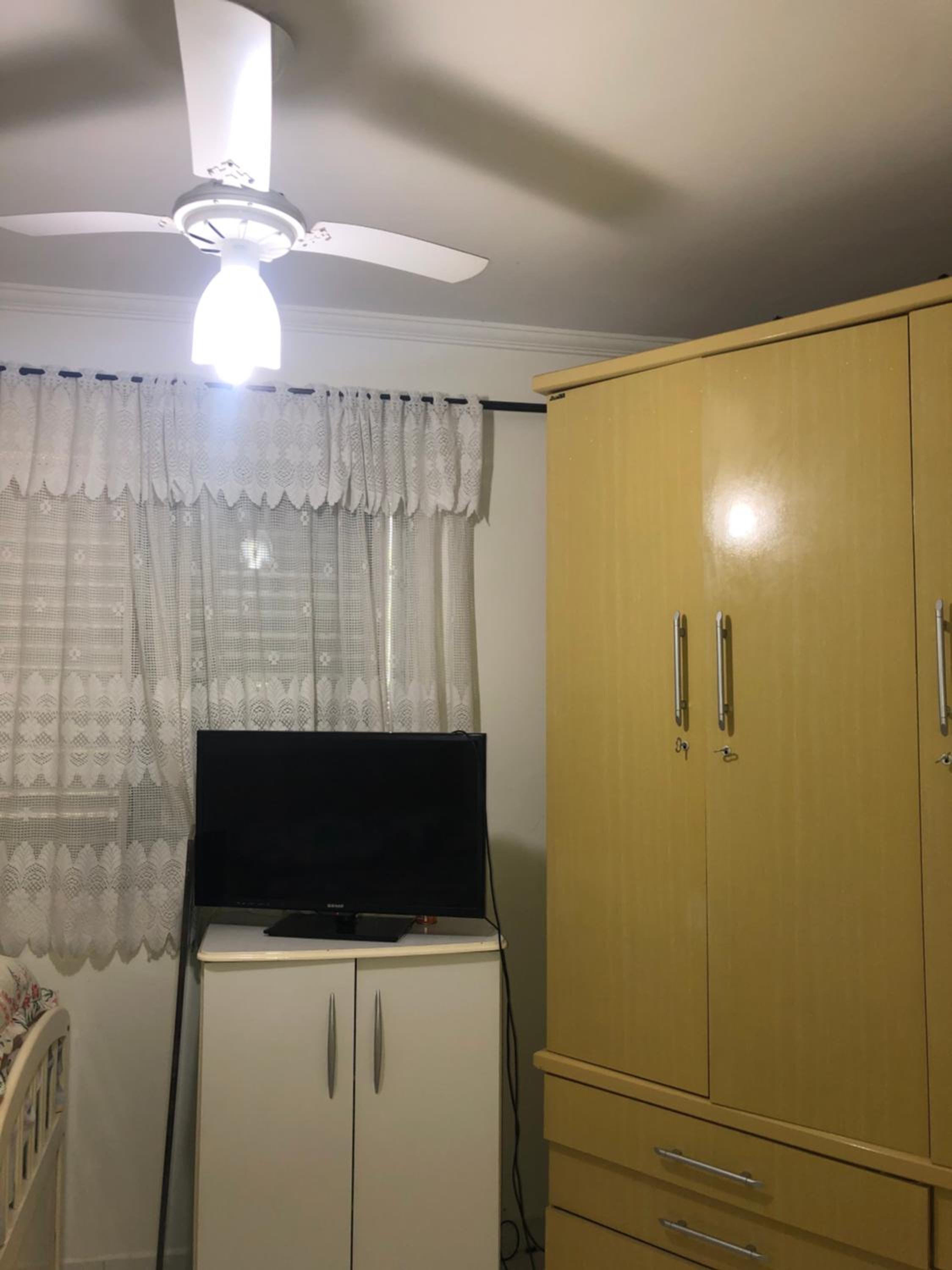 Apartment with Balcony - Photo 7