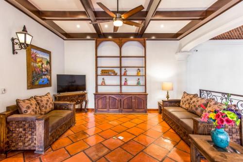 Double or Twin Room with Mountain View photo 3