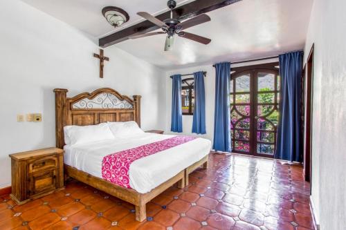 Double Room with Mountain View