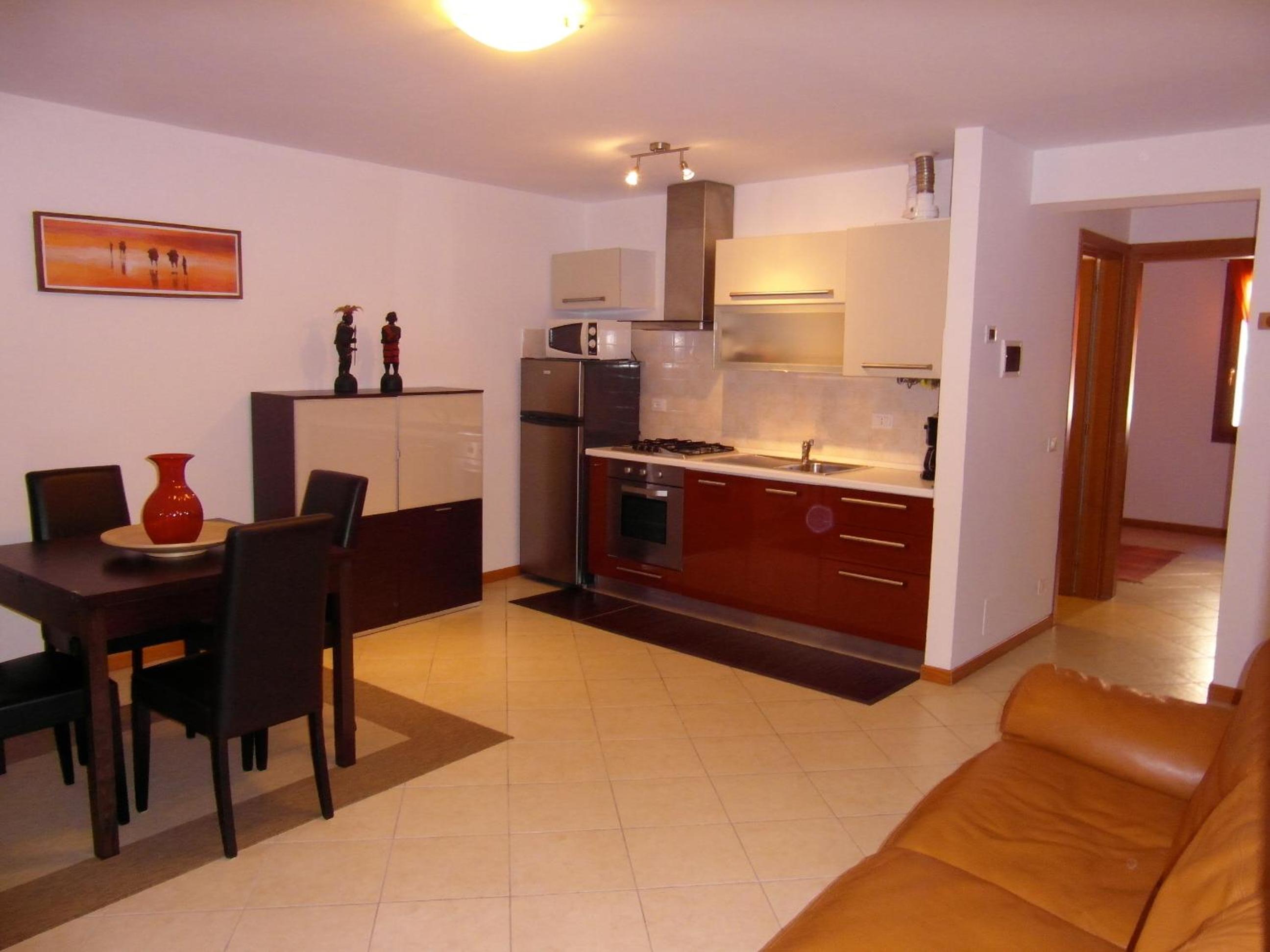 One-Bedroom Apartment photo 2