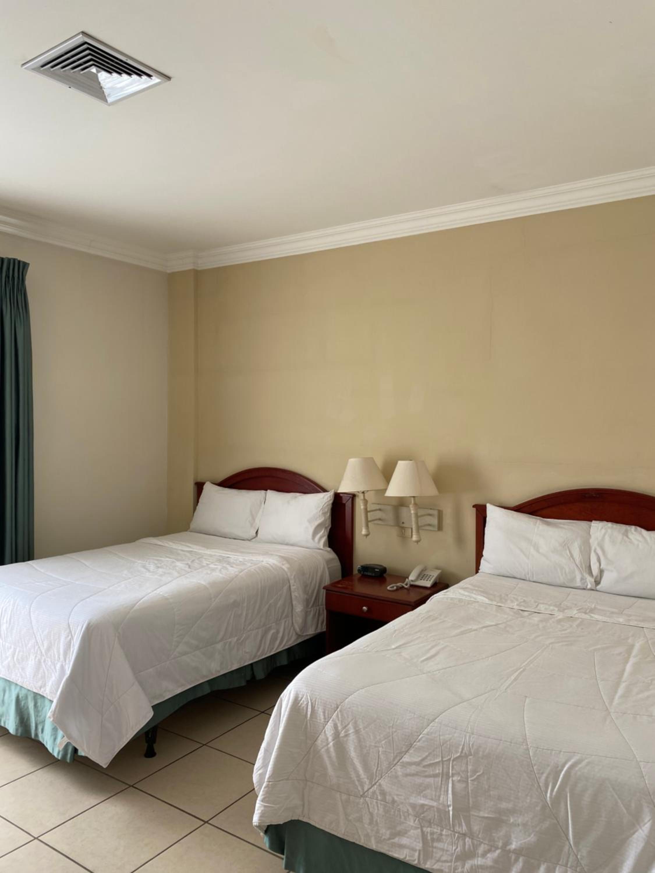 Standard Double Room with Two Double Beds photo 3