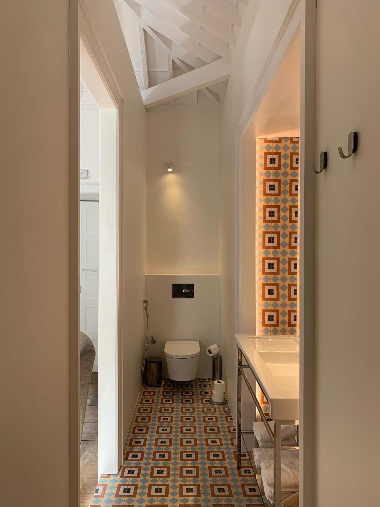 Deluxe Double or Twin Room - Photo 23