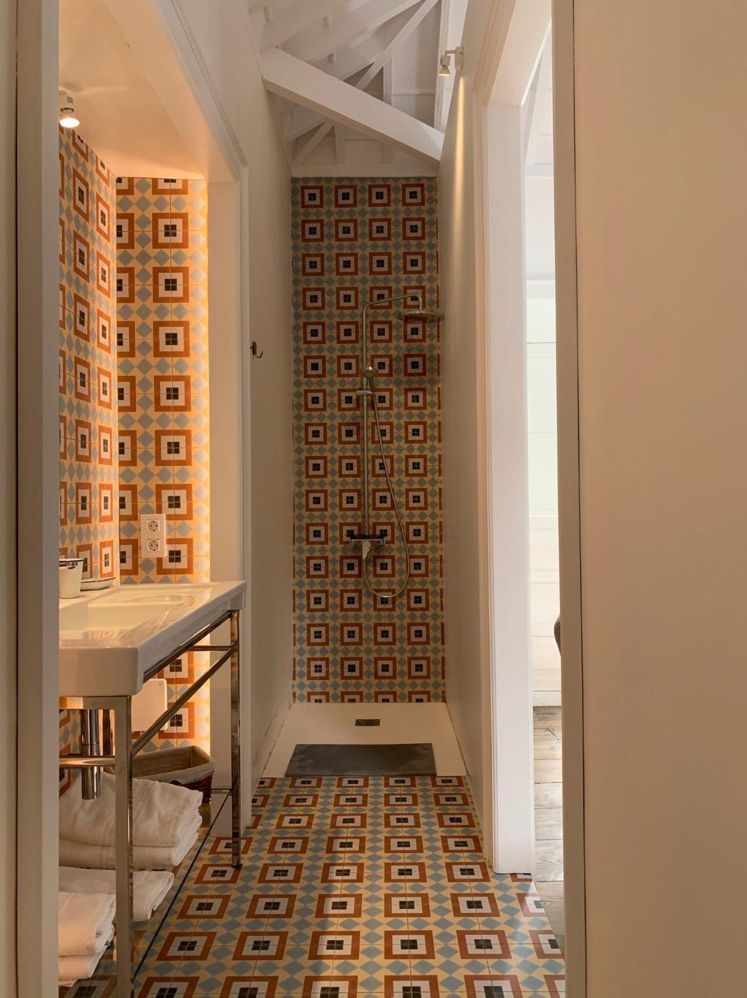 Deluxe Double or Twin Room - Photo 22