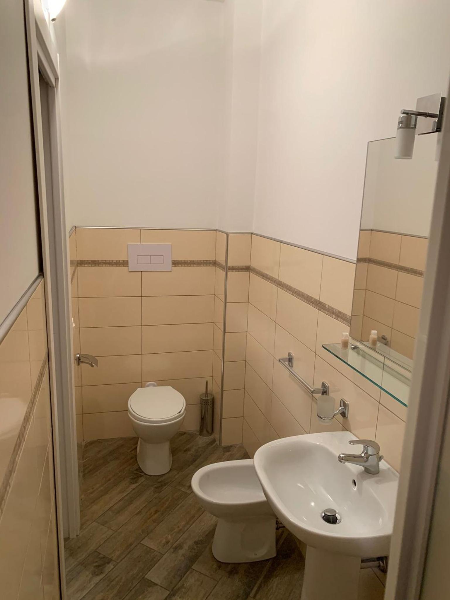 Deluxe Double or Twin Room - Photo 2