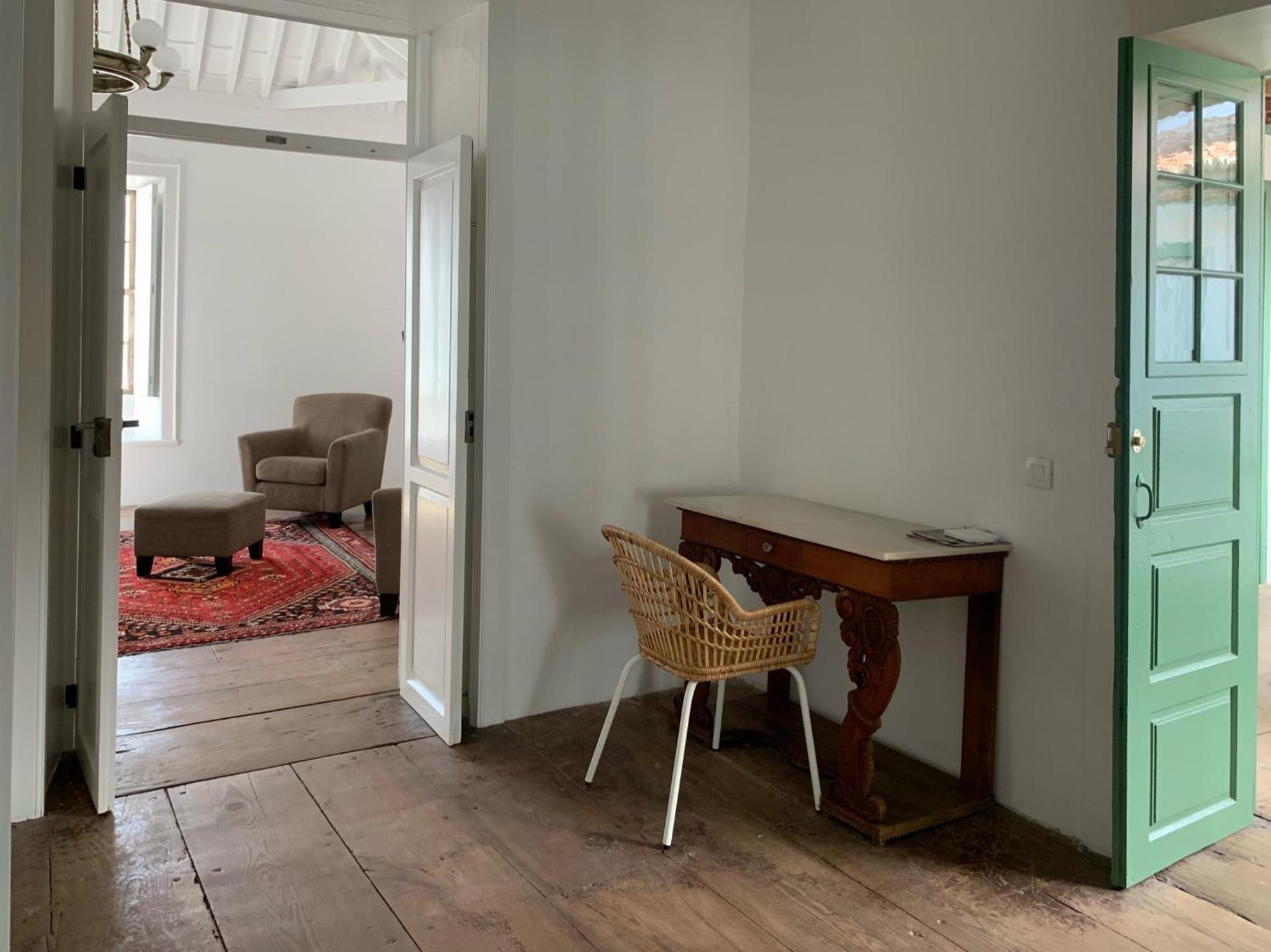 Deluxe Double or Twin Room - Photo 11