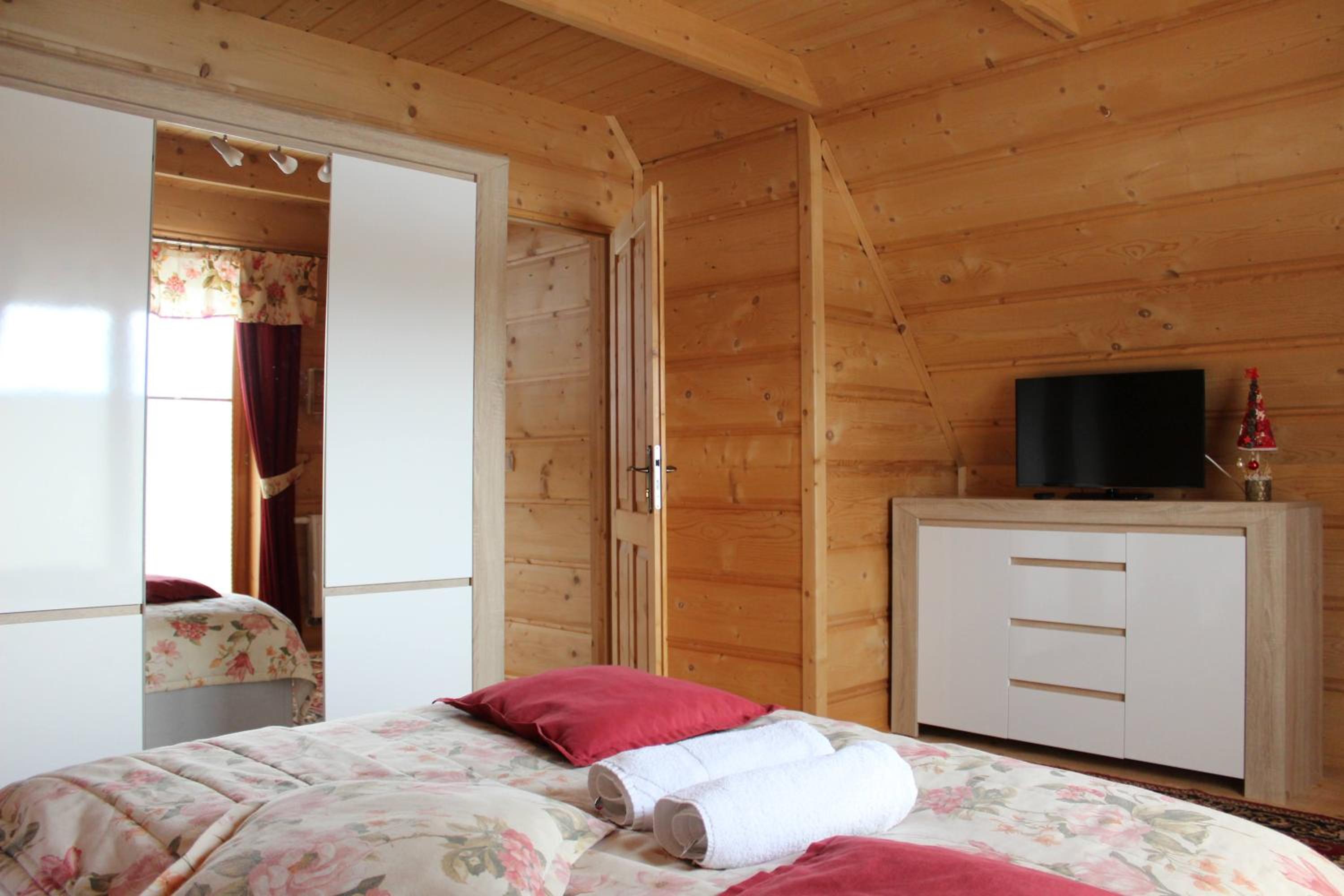 Two-Bedroom Chalet - Photo 19