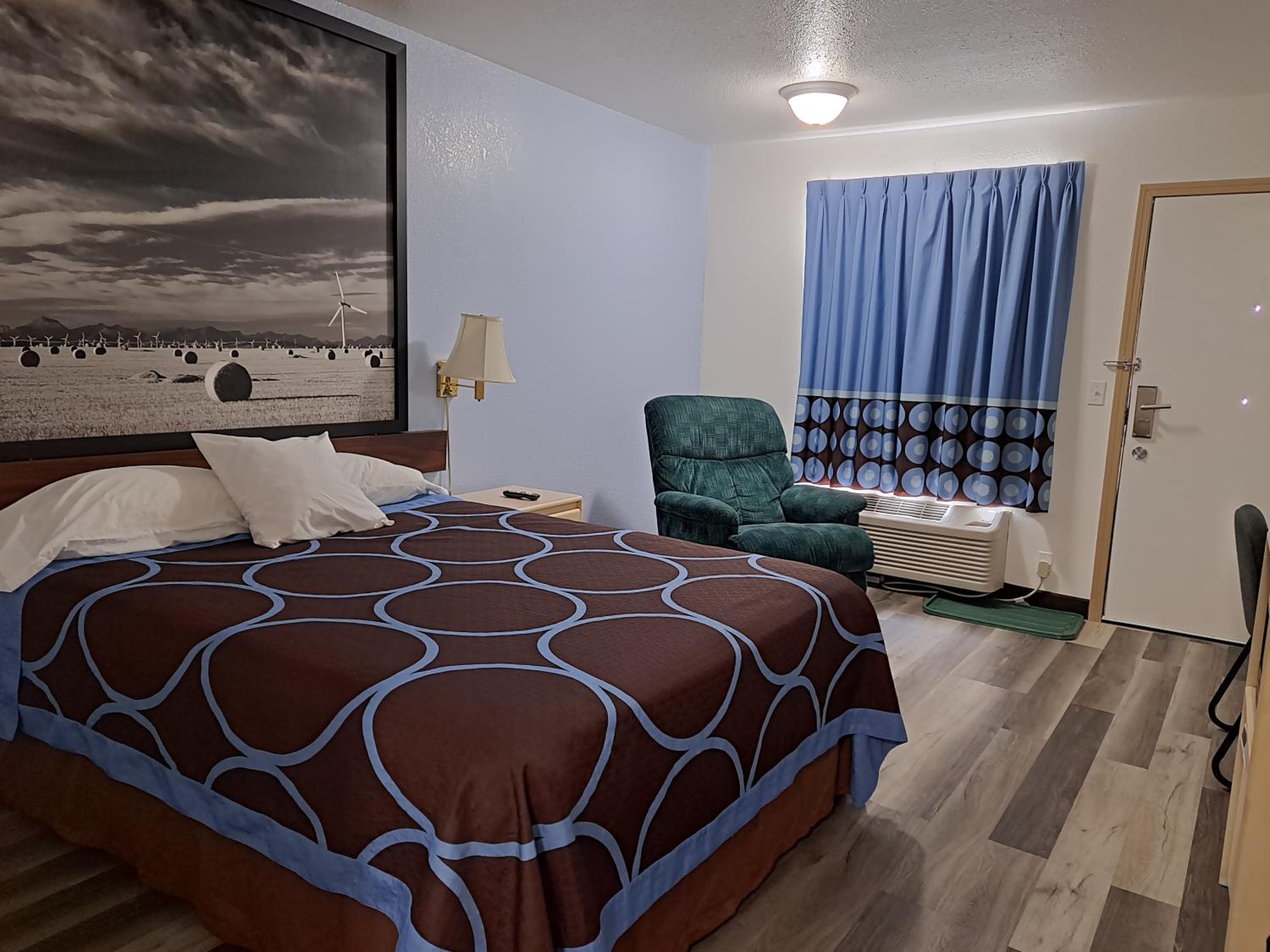 Queen Room - Disability Access/Non-Smoking - Photo 3