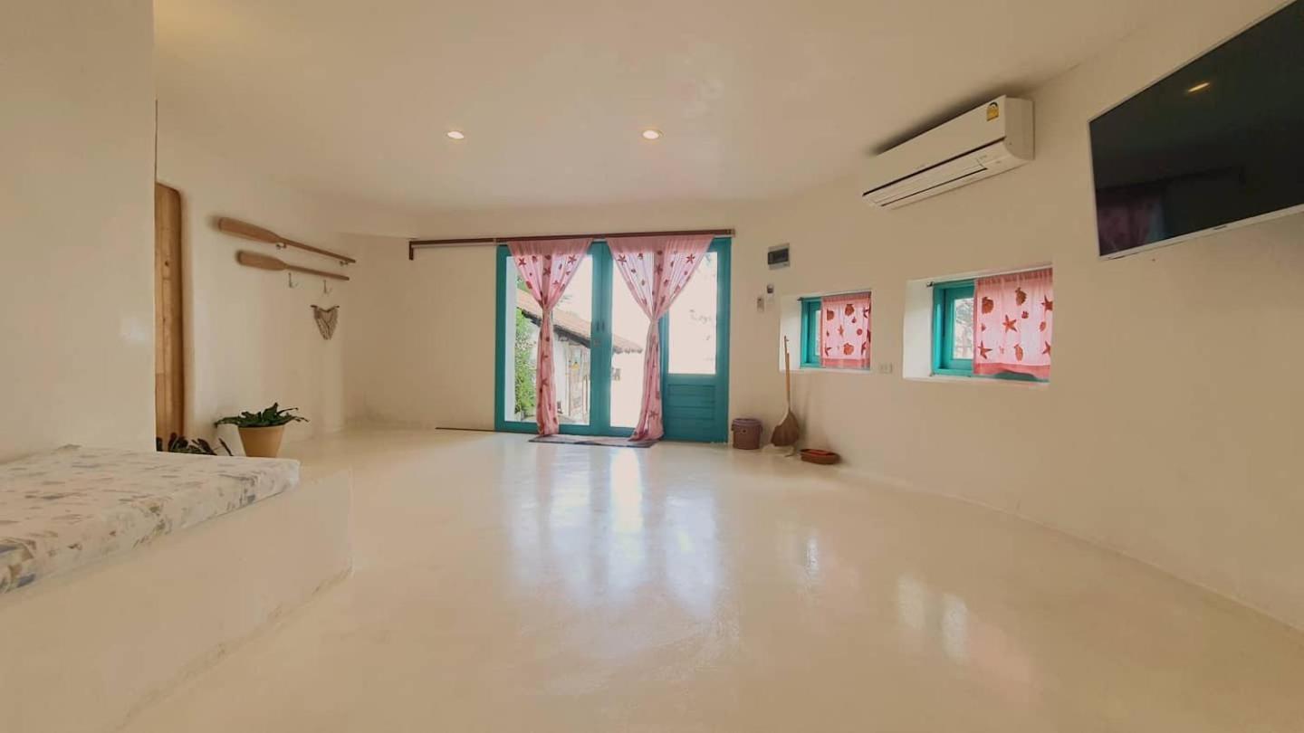 Bungalow - Beach Front