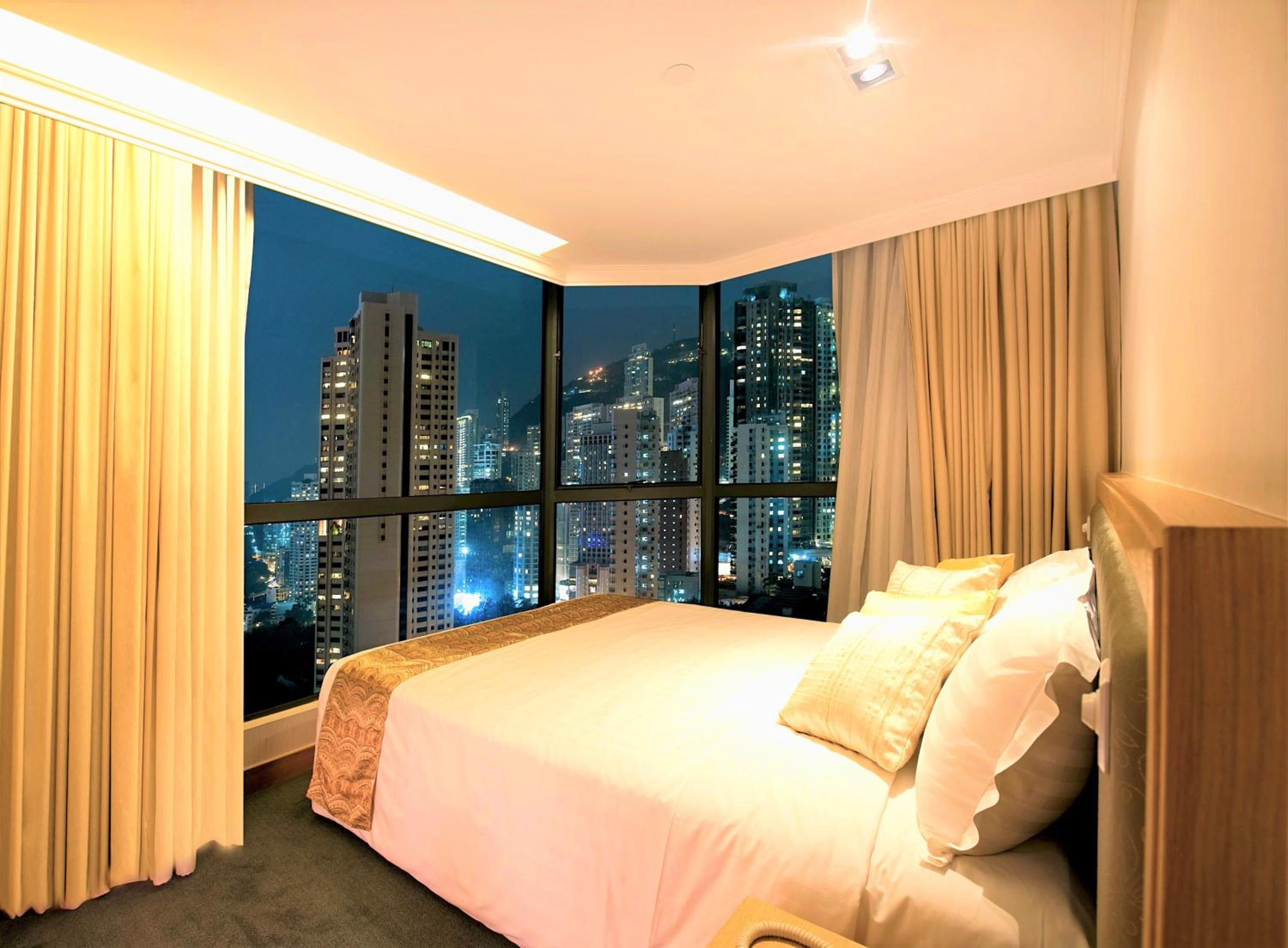 Deluxe Suite photo 2