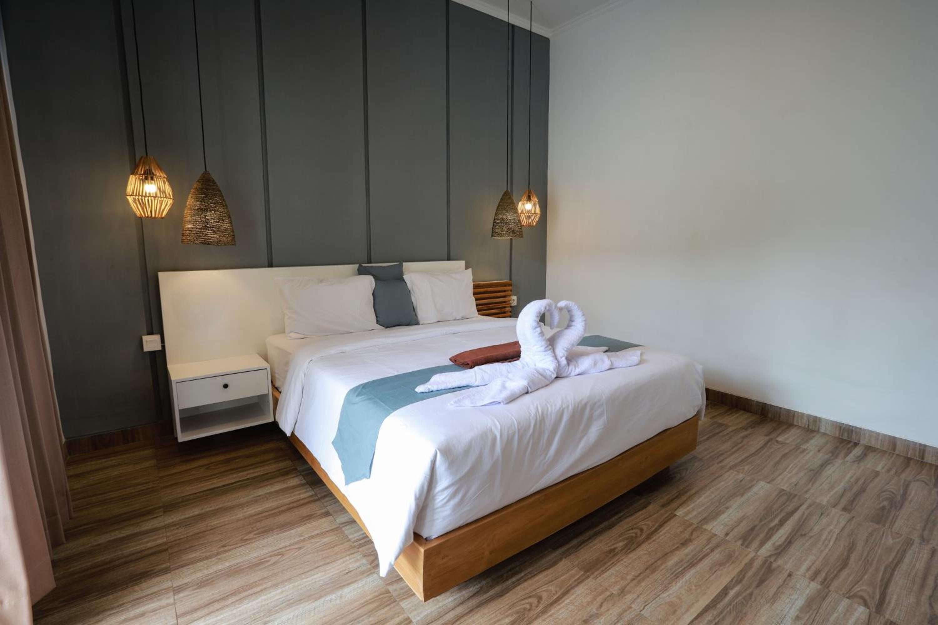 King Room with Garden View