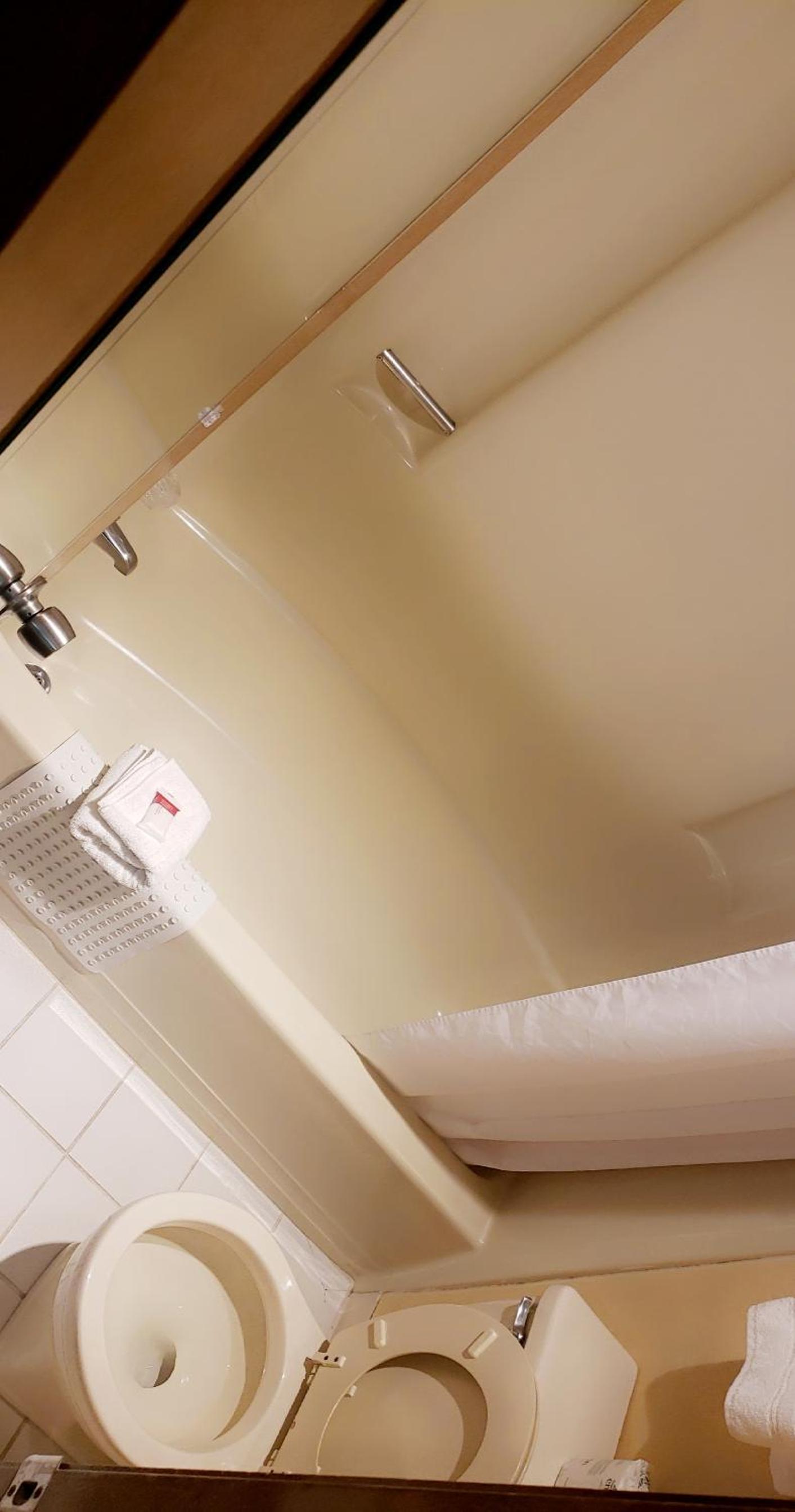 Deluxe Double Room - Mobility Access/Non-Smoking photo 3