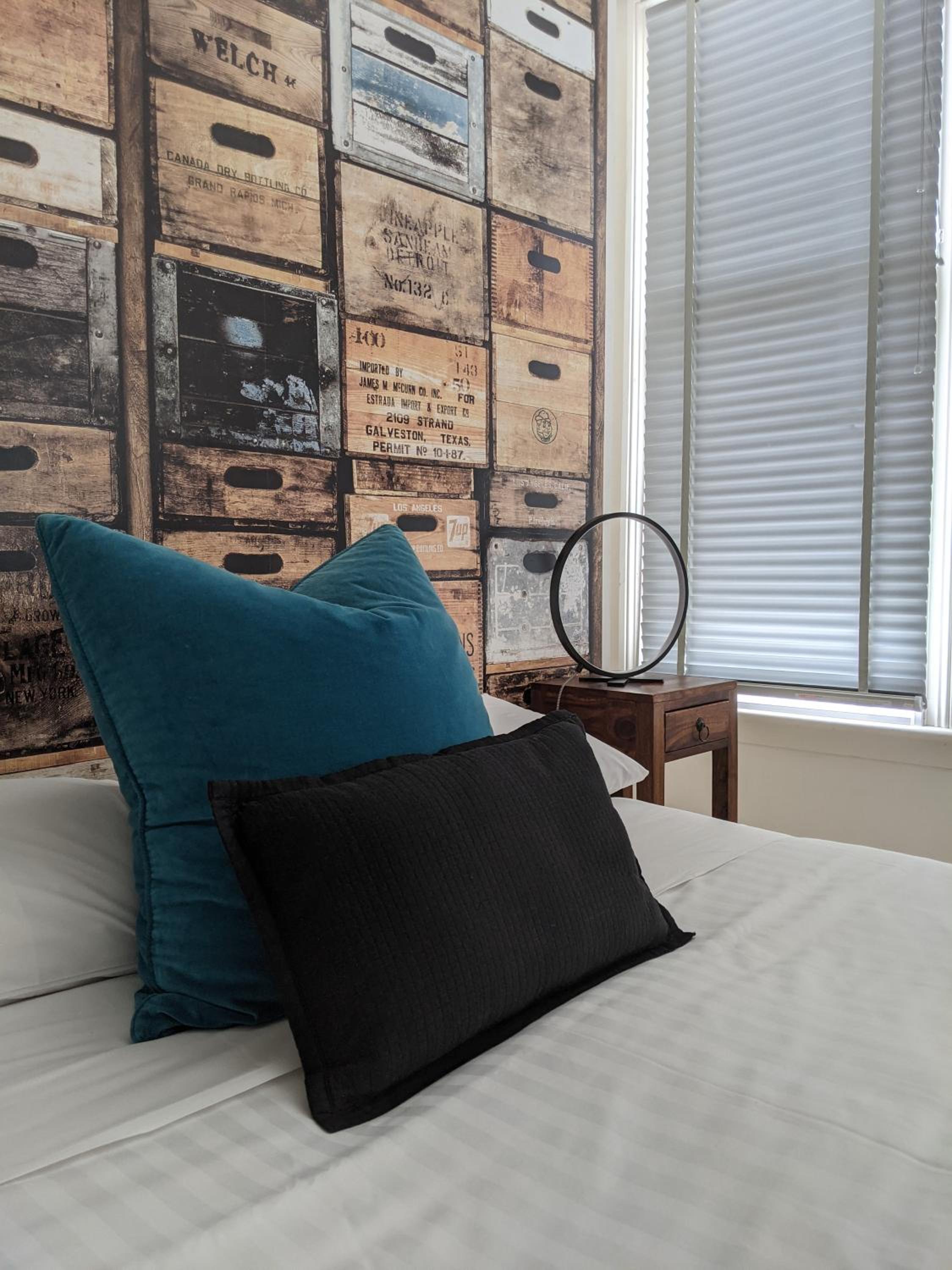 Deluxe Family Suite - Photo 6