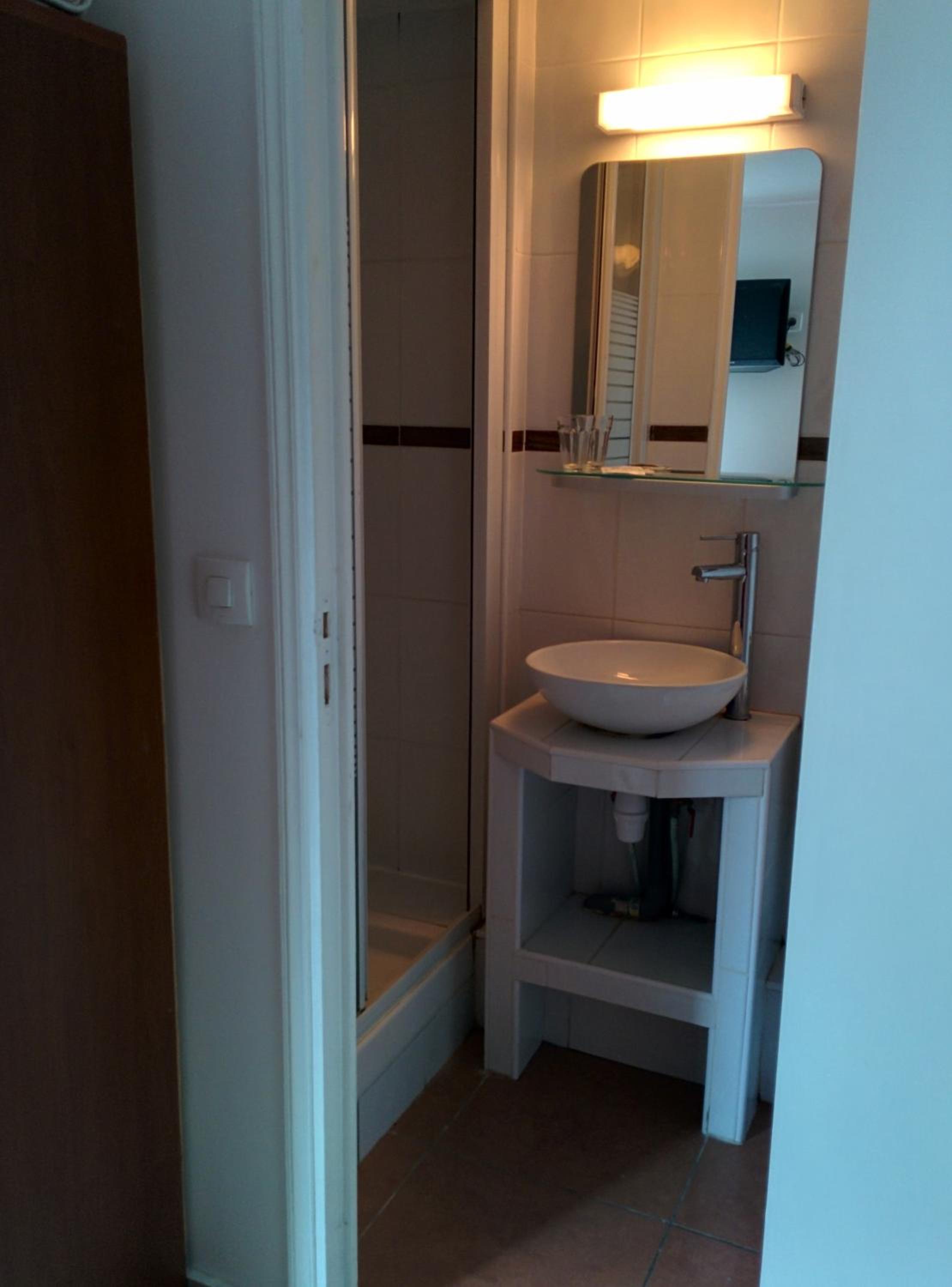 Double Room with Shared Toilet photo 3