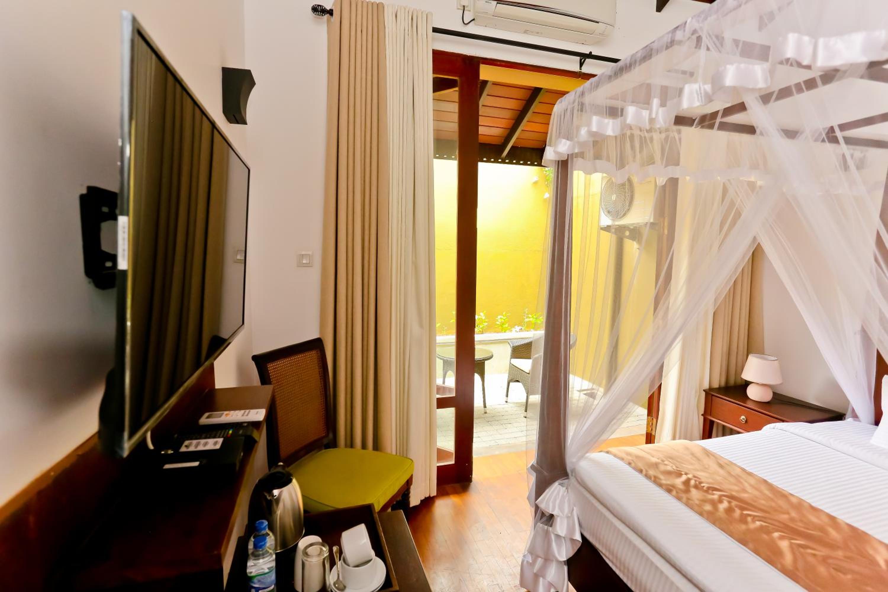 Deluxe King Room photo 3