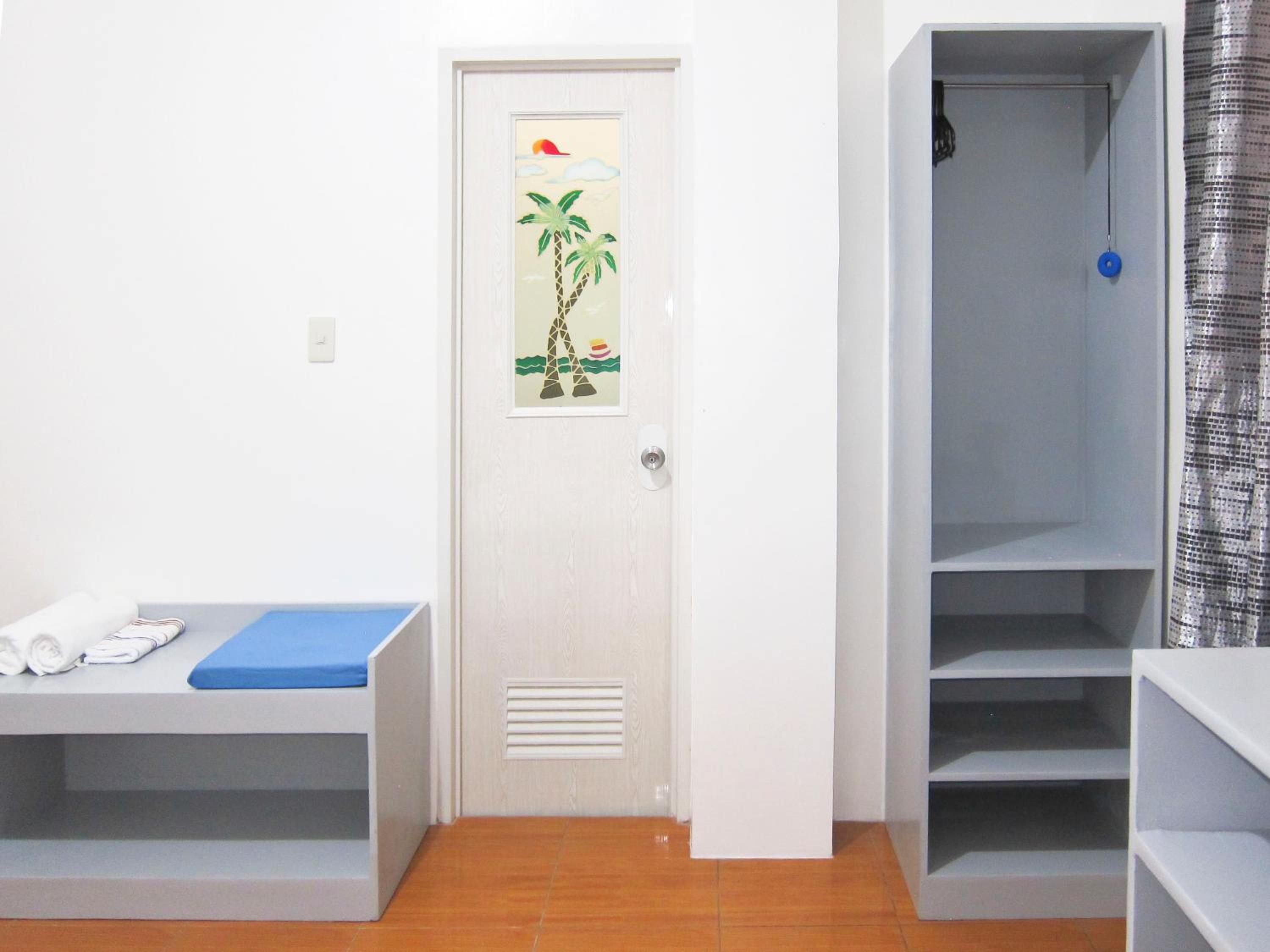 Apartment with Garden View - Photo 7