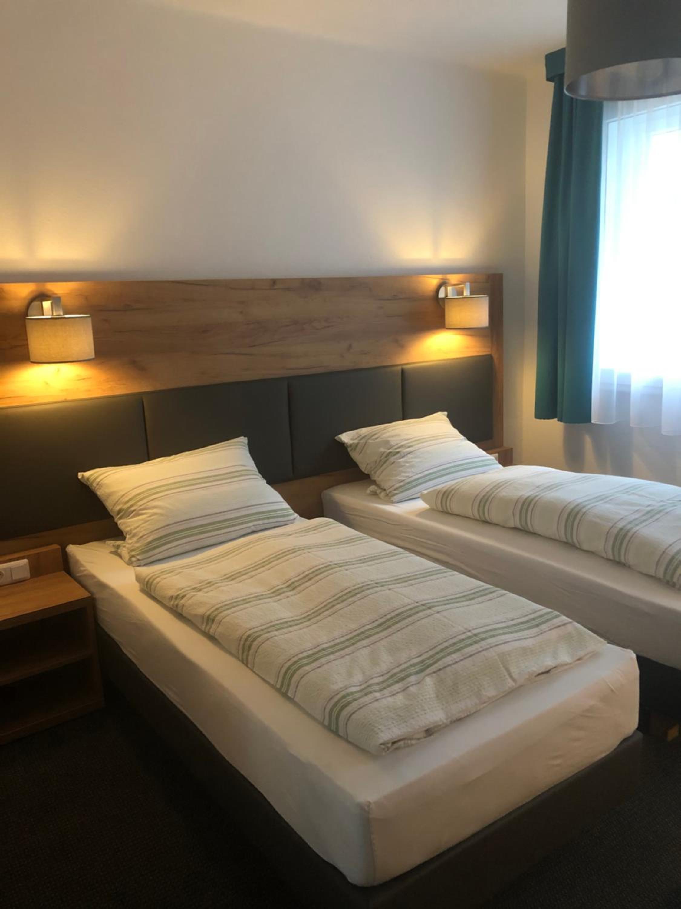 Double Room - Photo 13